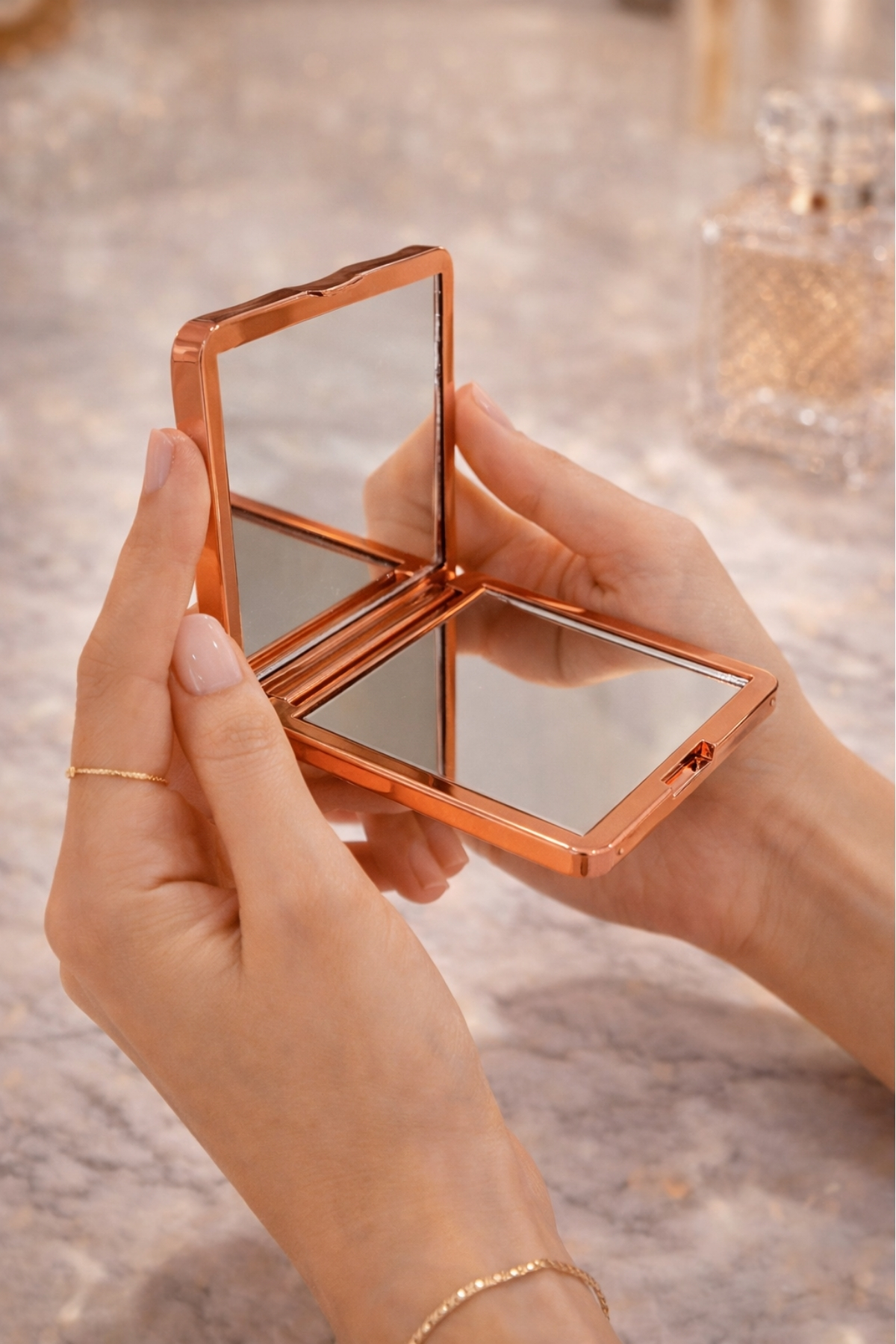 Women's Pocket Bag Vanity Mirror Foldable Double-Sided, Mini Vanity Mirror