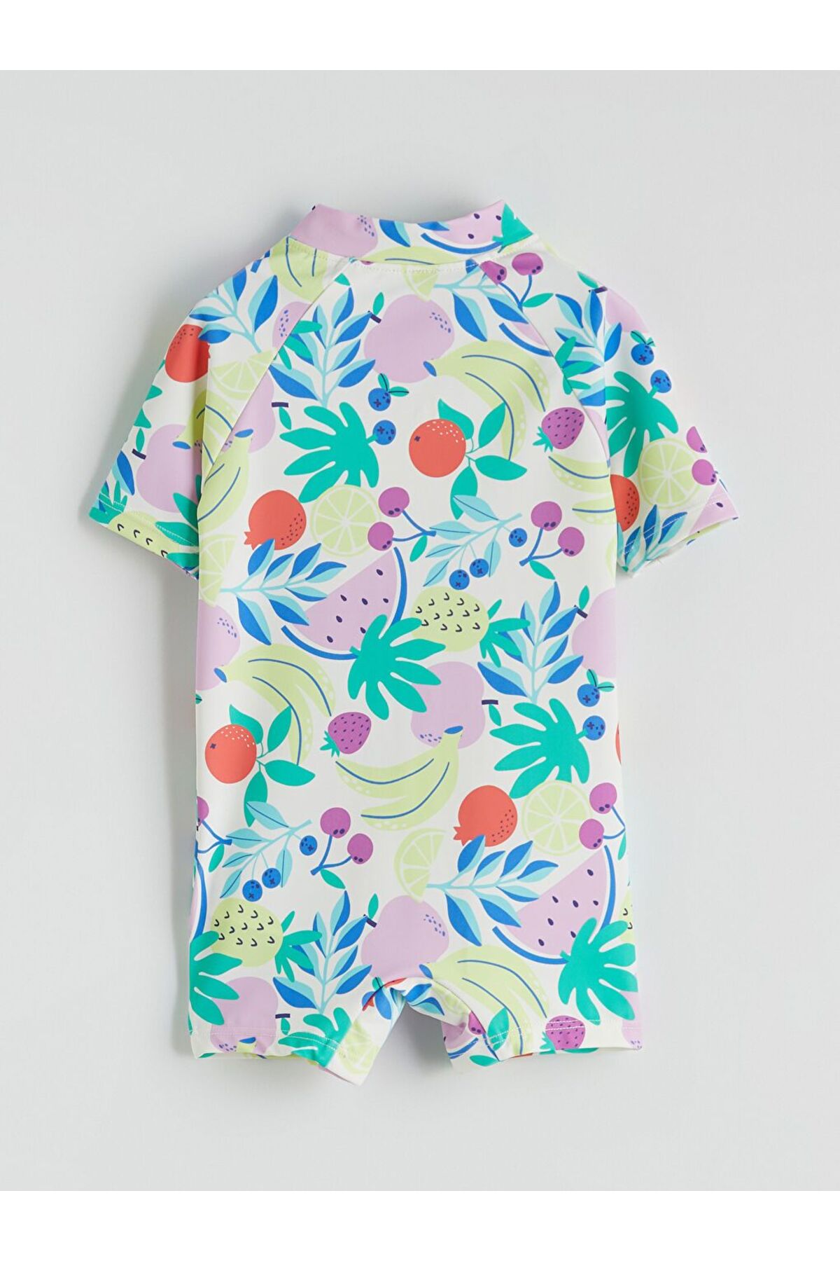 LC Waikiki Desenli Kısa Kollu Kız Çocuk Mayo fotoğrafı 3 (önizleme)