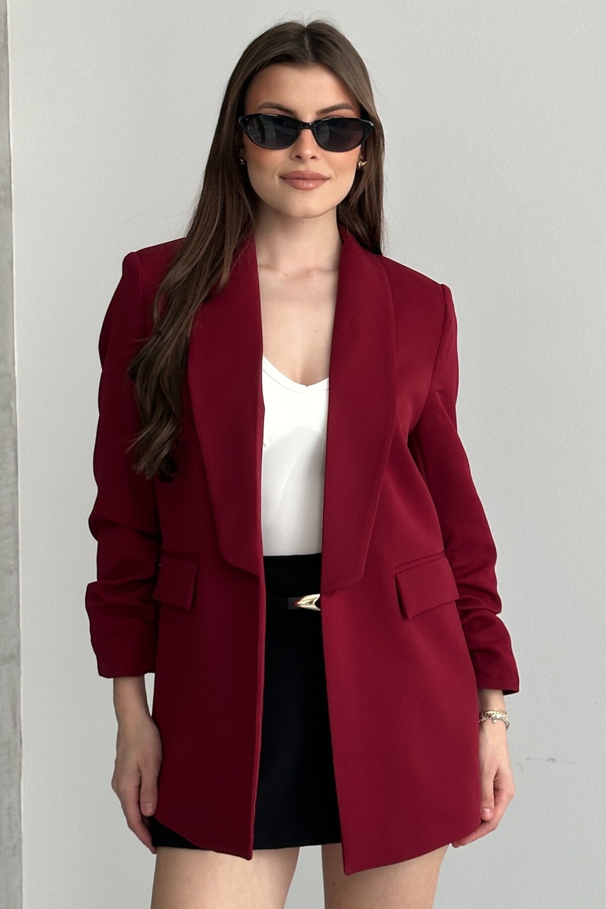 moda armanc  Kadın Bordo Blazer Ceket Büzgülü Kol Detaylı Şık Ofis Ceket Kruvaze Yaka Modern Blazer Ceket - Görsel 2