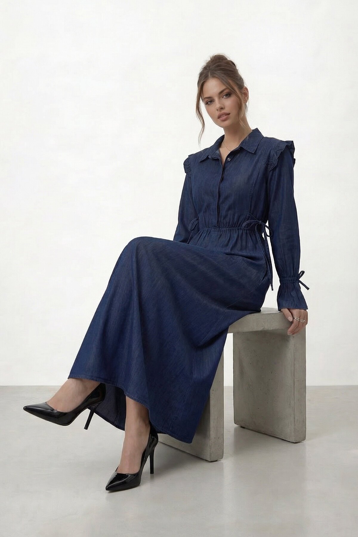 VAGGON  Belden Büzgülü Bağlama Detaylı Uzun Kollu Midi Elbise - Görsel 3