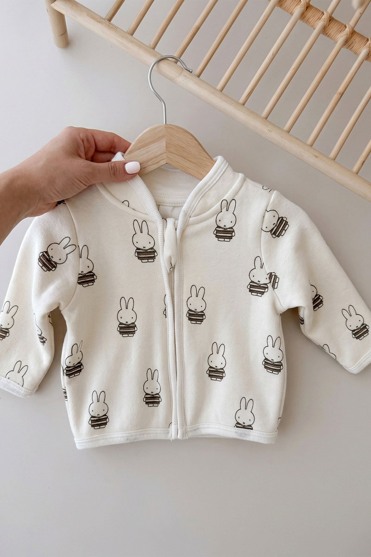 Lilabio Fermuarlı Bisiklet Yaka Uzun Kol Miffy Desenli Unisex Bebek Hırka fotoğrafı 4 (önizleme)