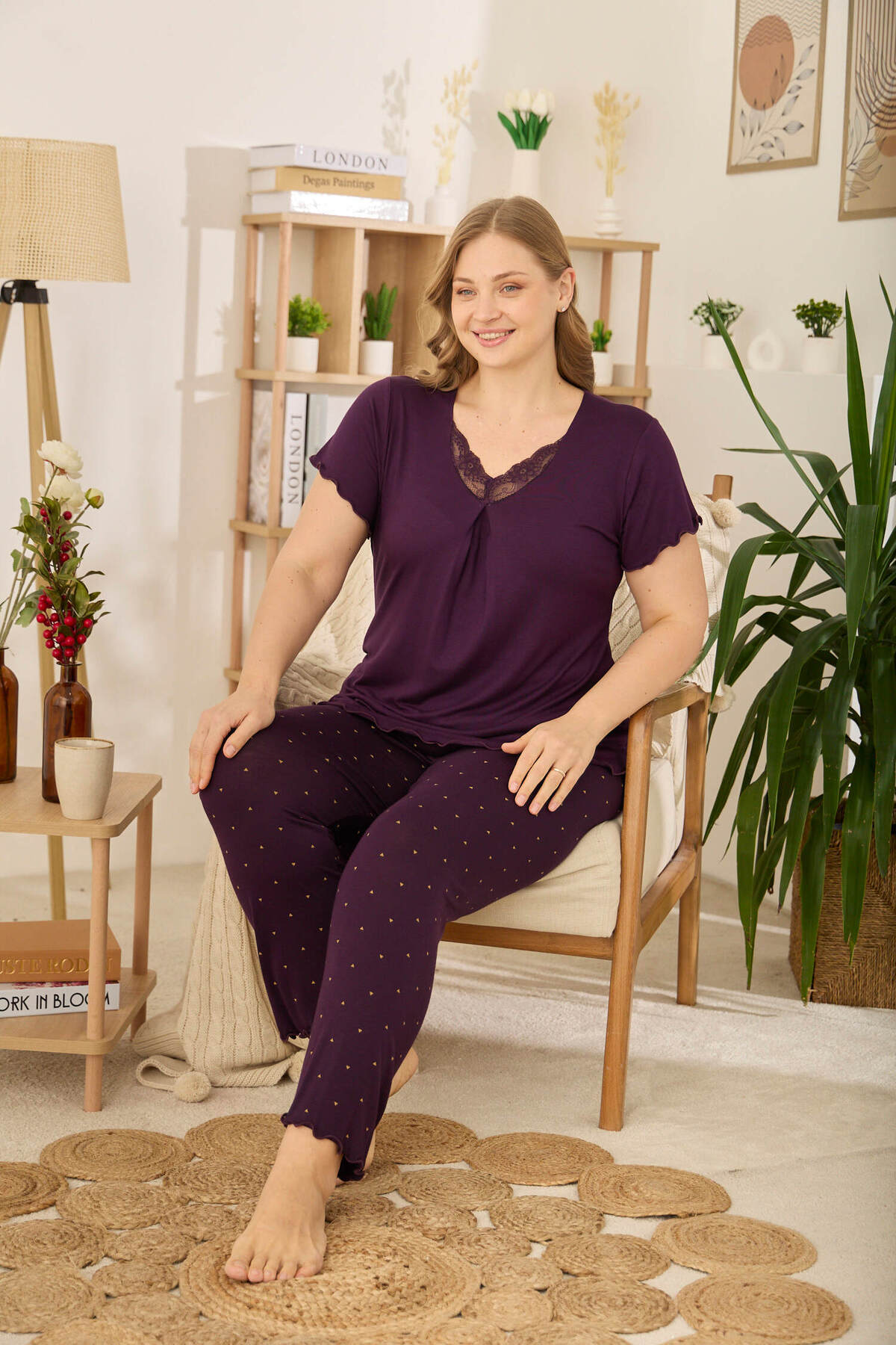 Miss Meryem  Mürdüm Ring Viskon Dantel Detaylı Kısa Kol Büyük Beden Pijama Takım - Görsel 5