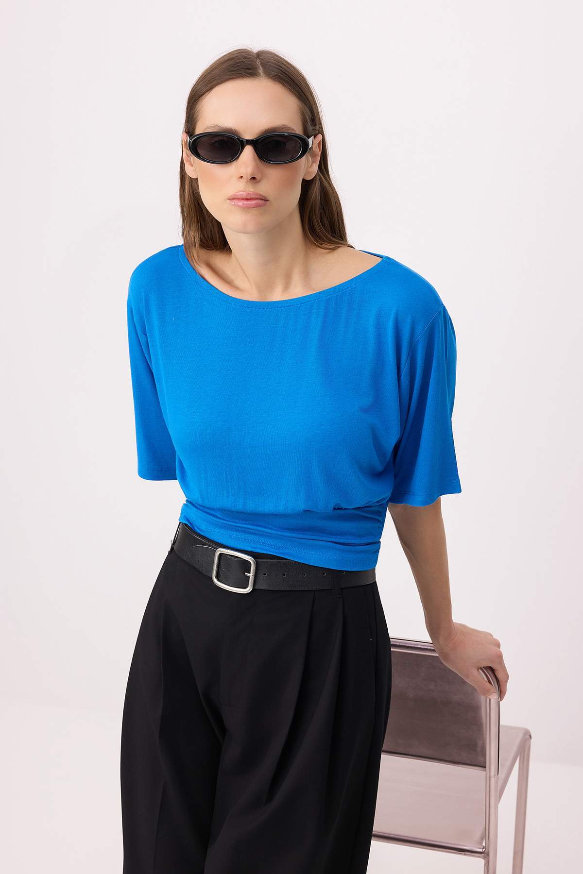 Trendyolmilla Saks Düz Regular/Normal Kalıp Asimetrik Yaka Yumuşak Örme Bluz TWOSS26BZ00097