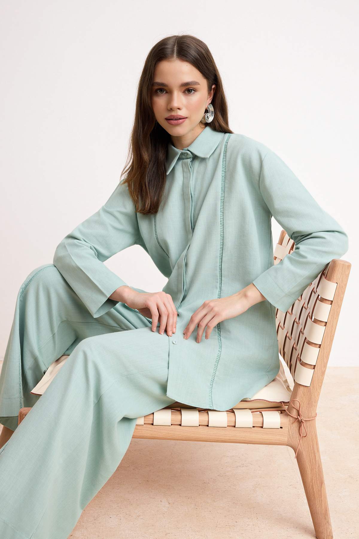 Trendyol Modest Světle mátová oversize košile a kalhoty ze směsi lnu - Top Se...