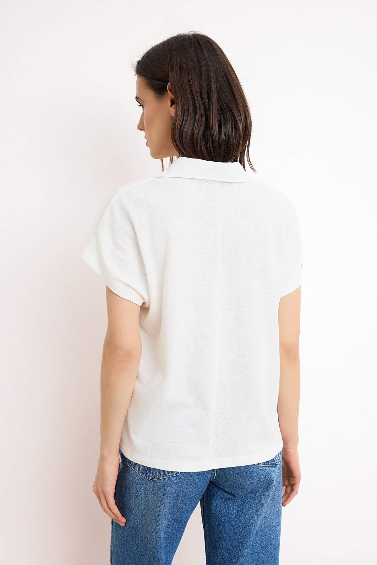 Trendyolmilla  Ekru Regular/Normal Kalıp Polo Yaka Düşük Kol Örme T-Shirt TWOSS26TS00078 - Görsel 4