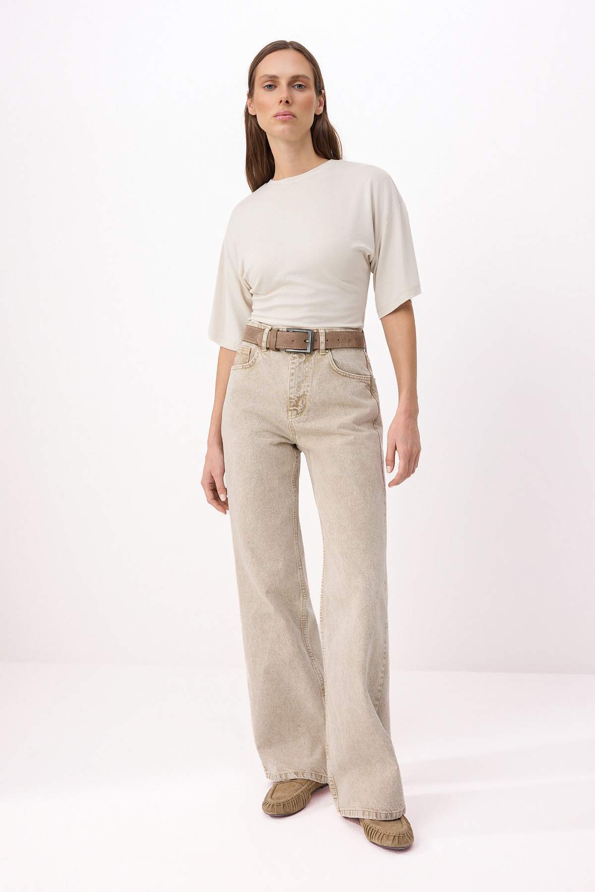 Trendyolmilla Bej Yüksek Bel %100 Pamuk Wide Leg Geniş Paça Jeans TWOSS26JE00181