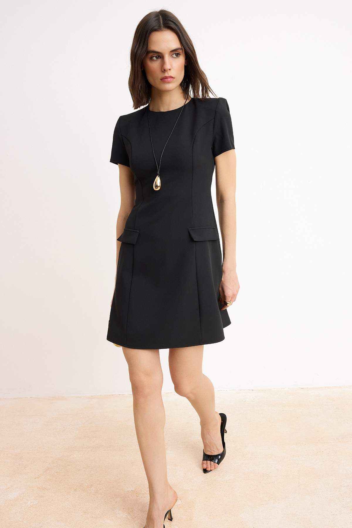 Trendyolmilla  Siyah A Kesim Kısa / Mini Esnek Dokuma Elbise TWOSS26EL00514 - Görsel 2