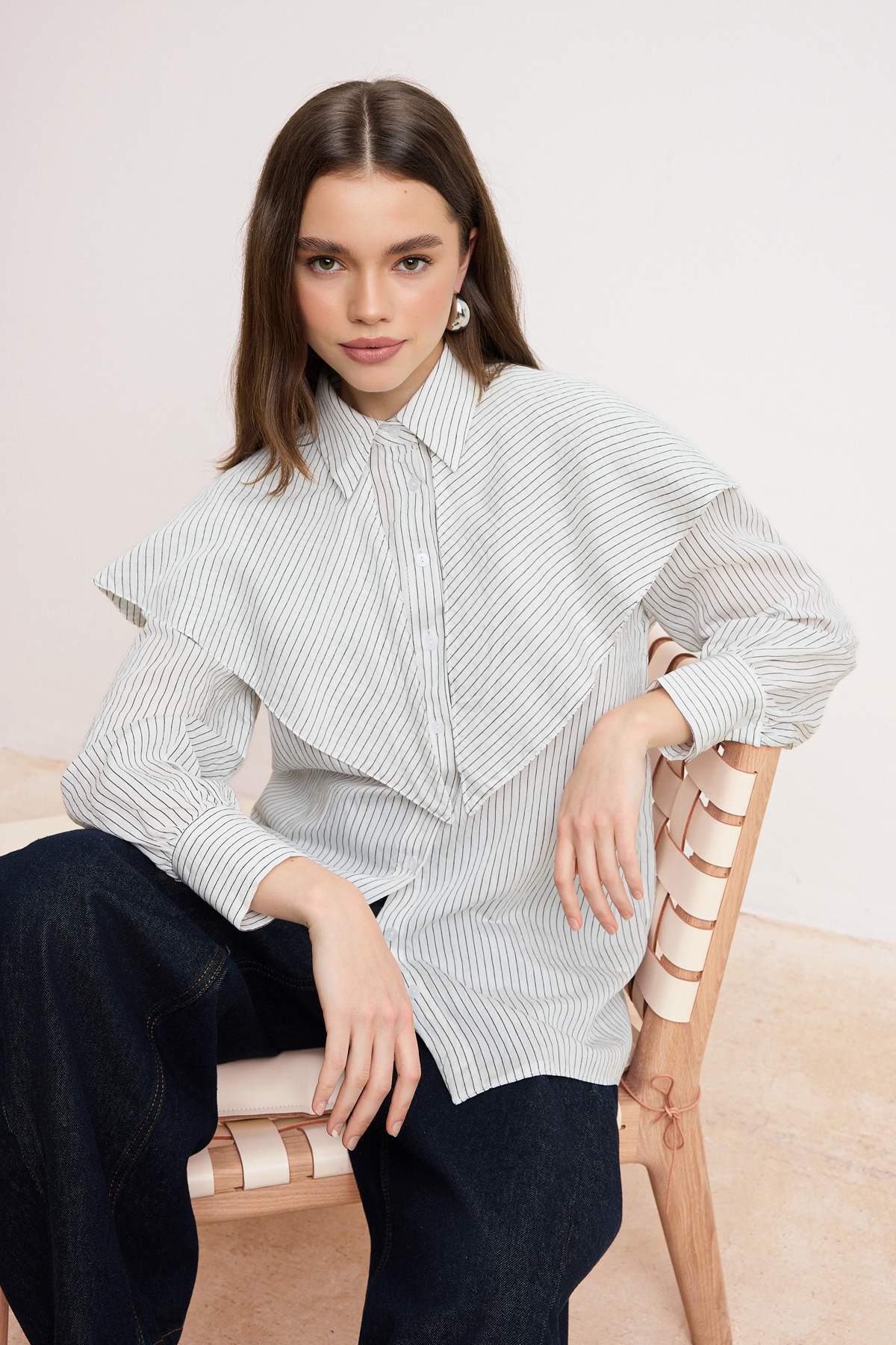 Trendyolmilla Modest Siyah Çizgili Şal Detaylı Gömlek TCTSS26TG00037