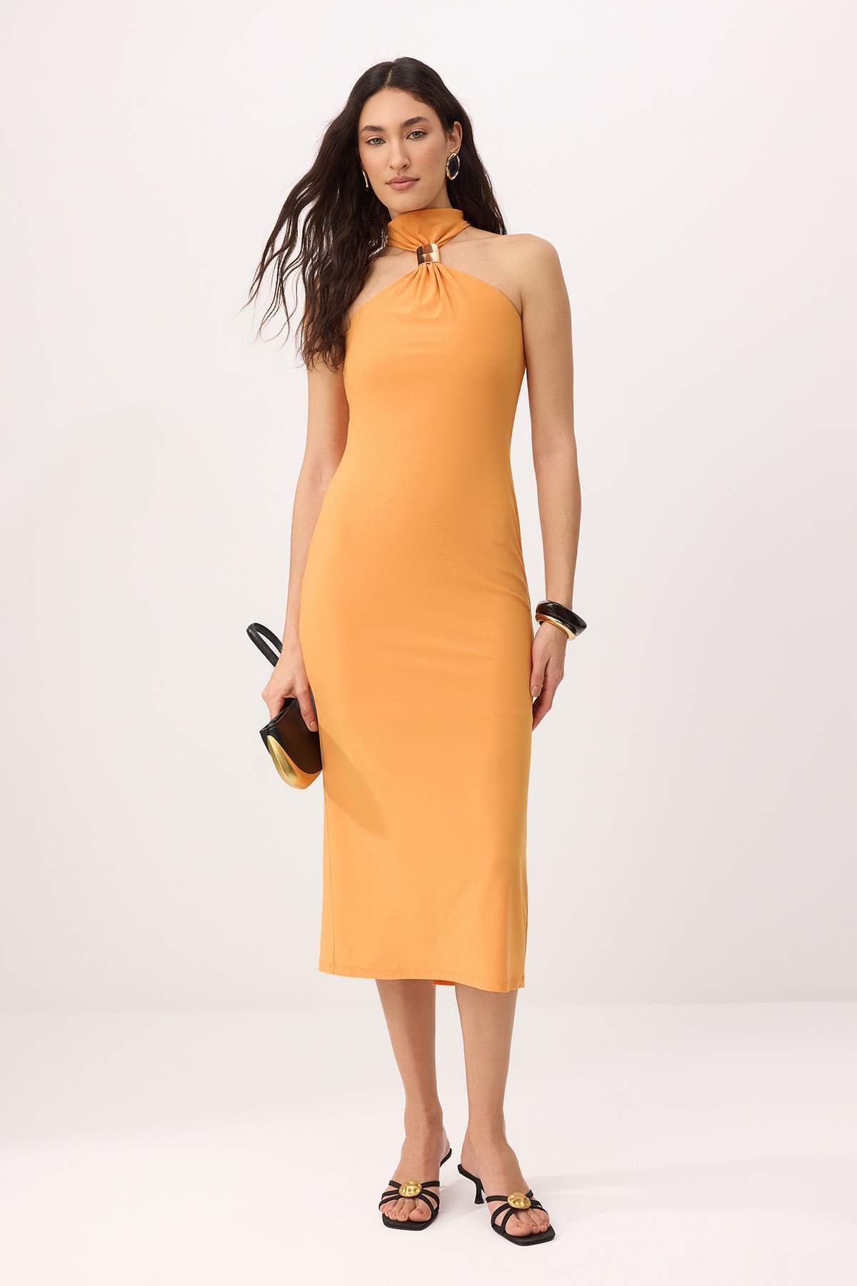 Trendyolmilla Turuncu Bodycon Boyundan Bağlamalı Kolsuz Aksesuar Detaylı Midi Esnek Örme Elbise TWOSS26EL00201