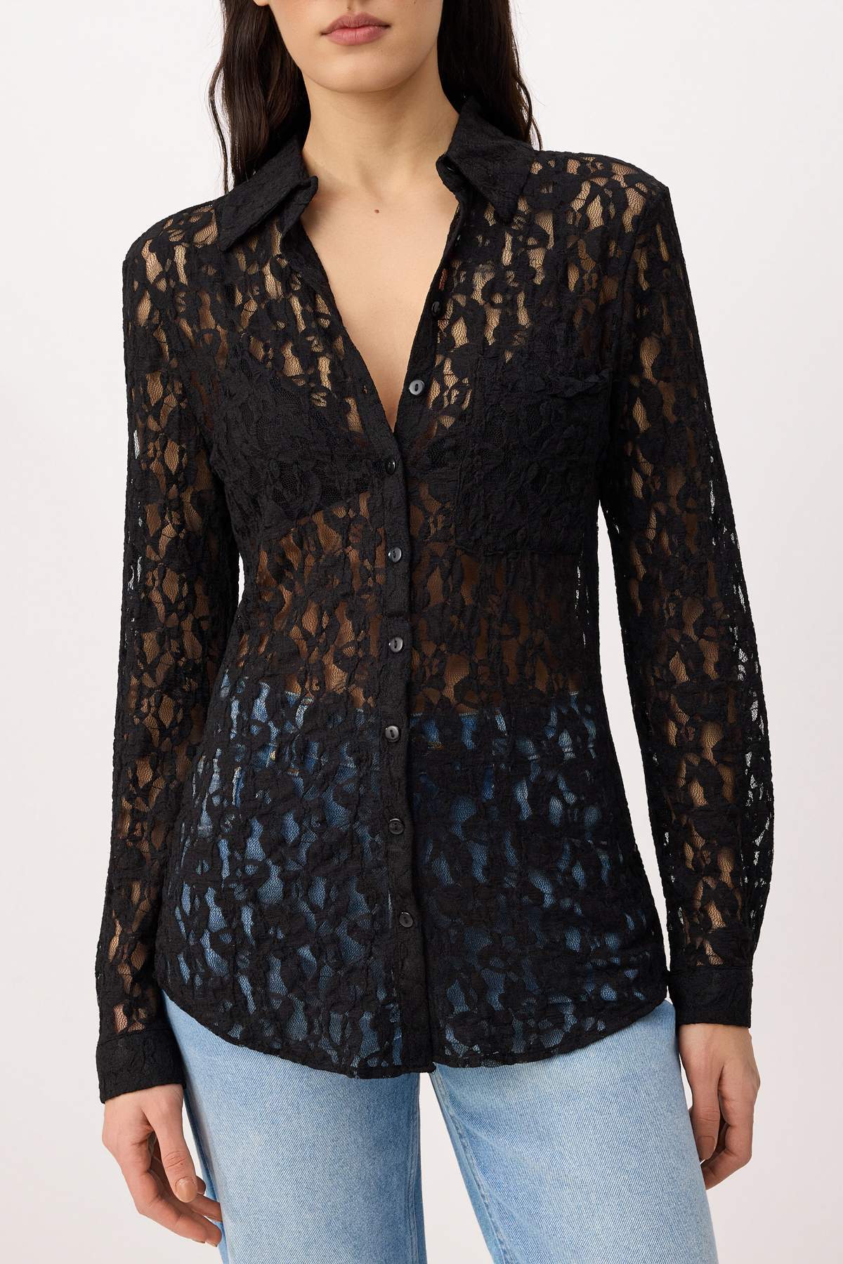 Trendyolmilla  Siyah Düz Fitted/Vücuda Oturan Gömlek Yaka Uzun Kol Dantel Örme Gömlek TWOSS26GO00173 - Görsel 3