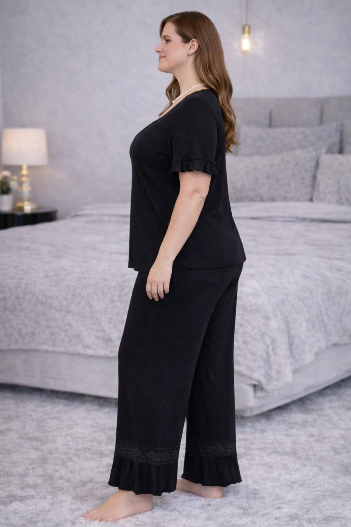 CALERA  Büyük beden siyah dantel detaylı pijama takımı, pamuklu kumaş, rahat ve şık ev giyim - Görsel 3