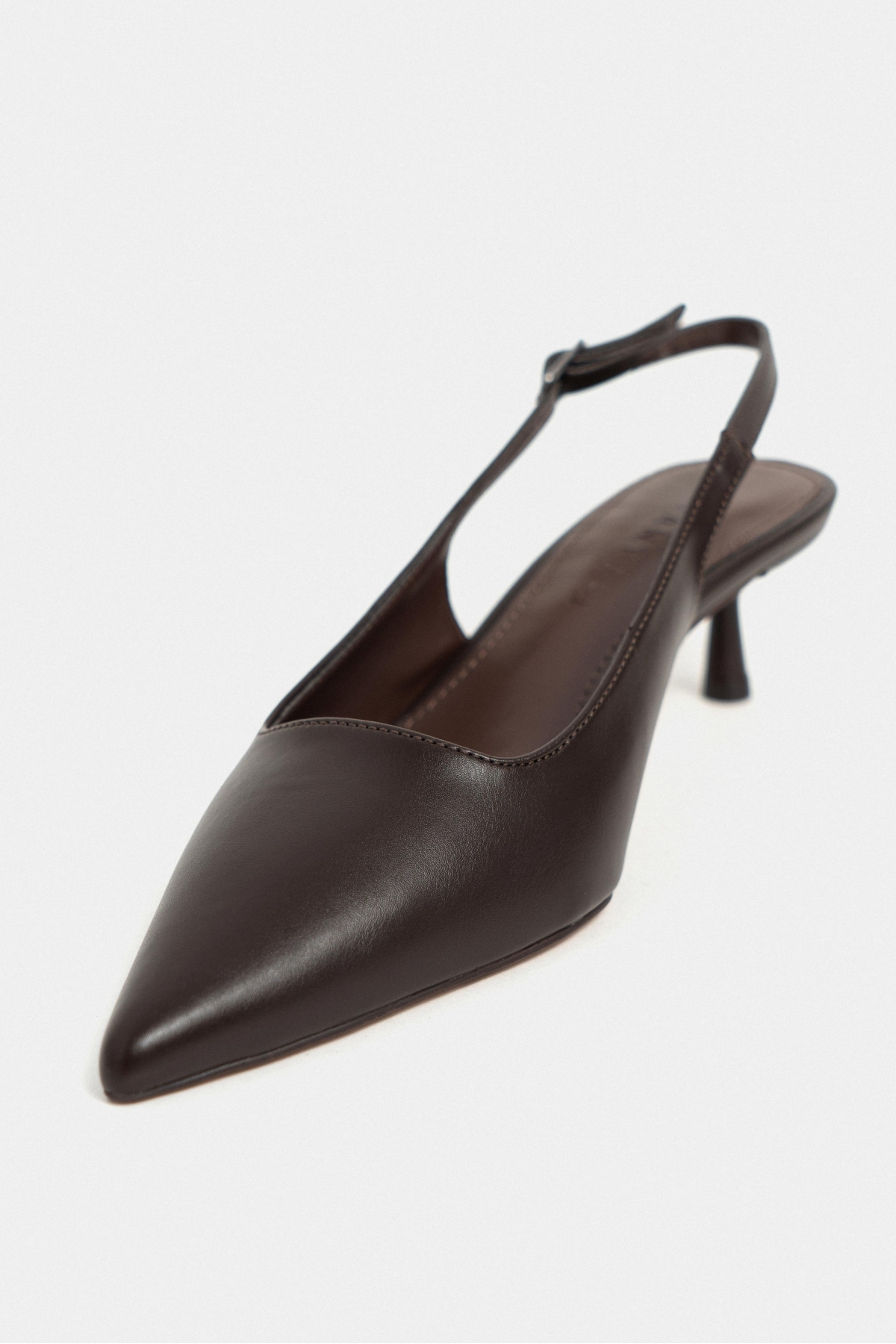 NİŞANTAŞI SHOES Dipsy Kahve Mat Toka Detay Sivri Burun Kadın Topuklu Ayakkabı görsel 6