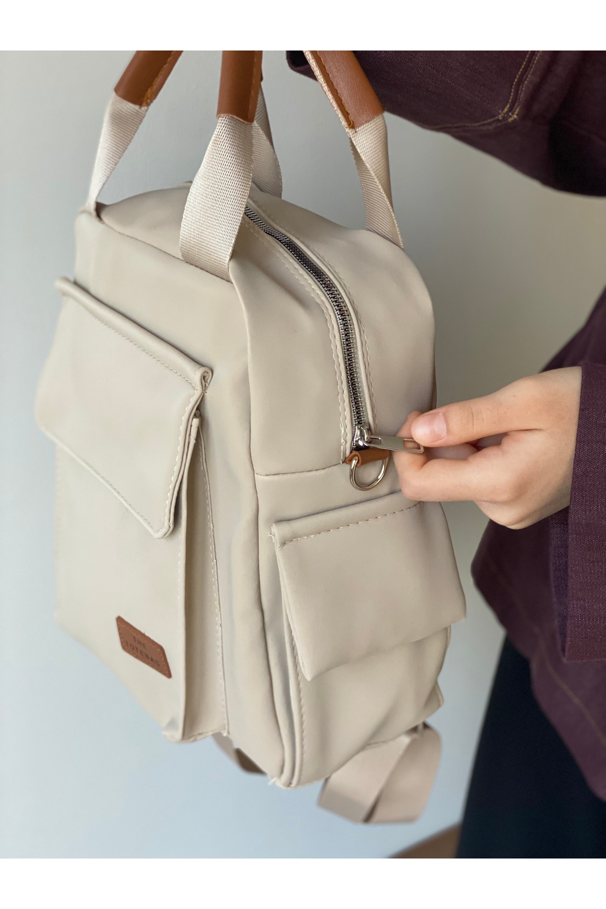 Bagzone  YANLARI VE ÖNÜ CEP DETAYLI KADIN SIRT ÇANTASI - Görsel 2