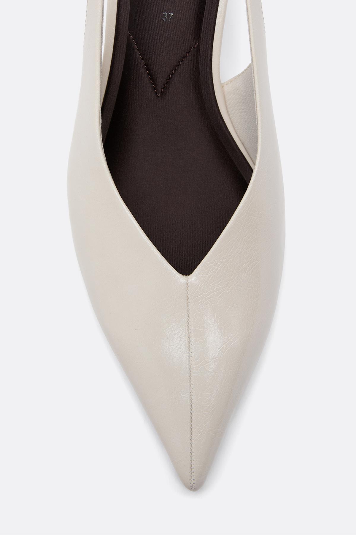 Stradivarius  V yaka topuklu ayakkabı - Görsel 5