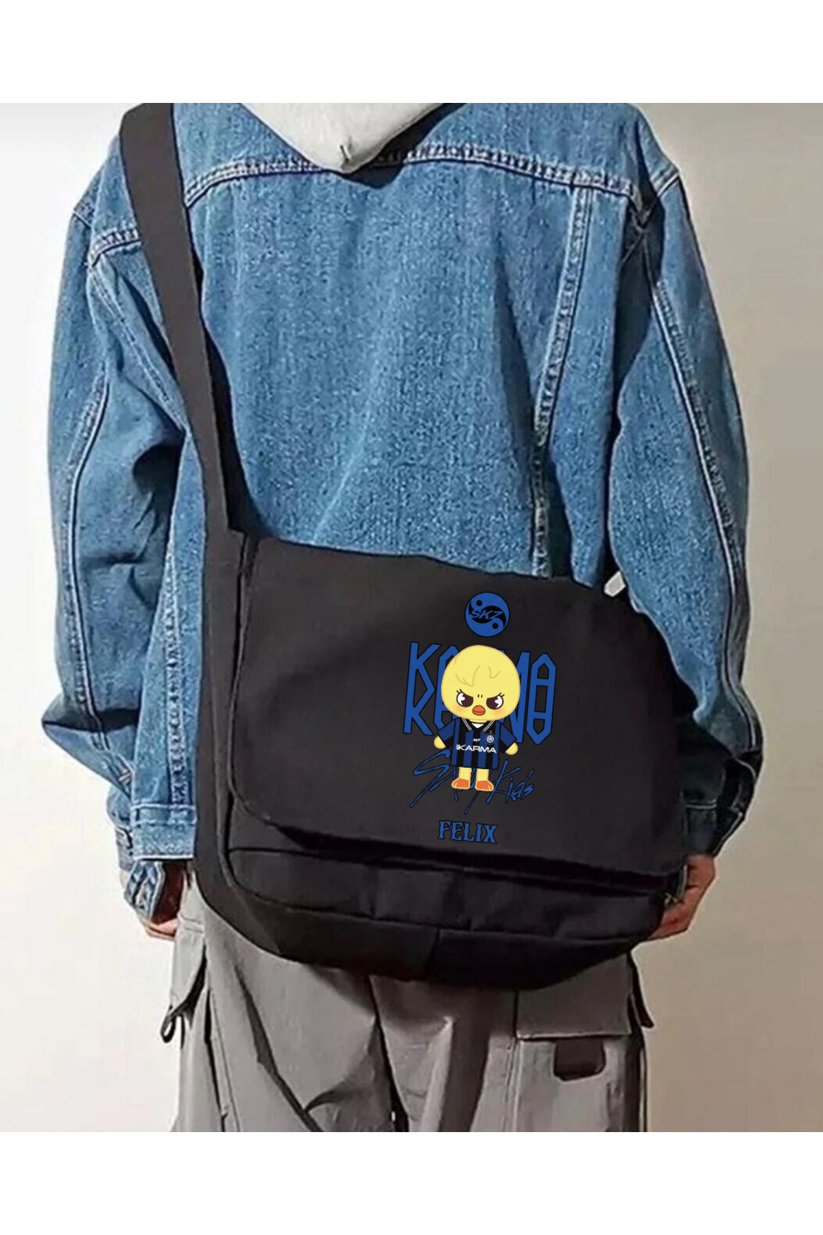 Toum Kpop Serisi Stray Kids Baskılı Unisex Siyah Postacı Çantası