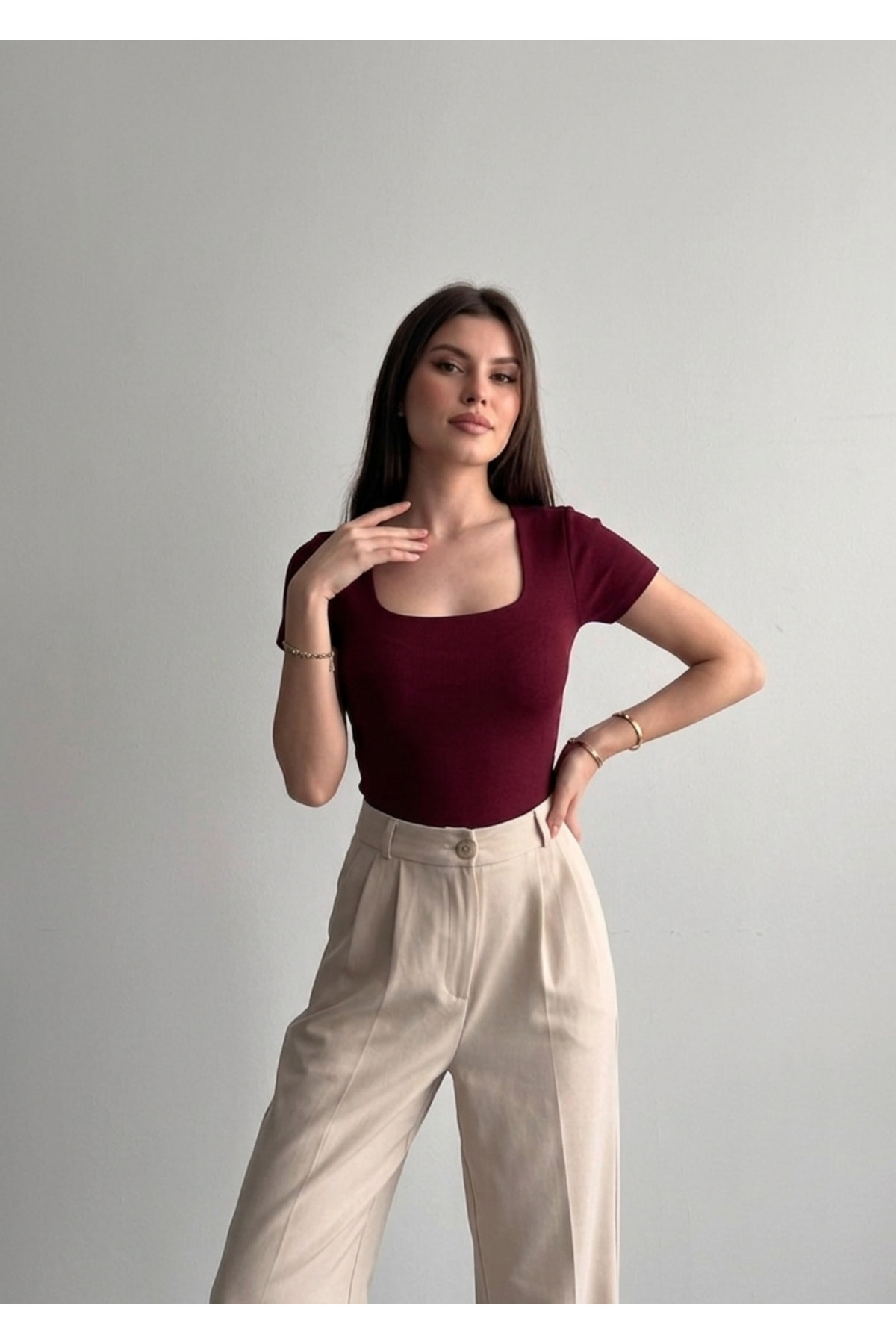 MODiSCHO Kadın Bordo Kare Yaka Slim Fit Pamuklu Ultra Soft Likralı Kumaş Basic Bluz görsel 3
