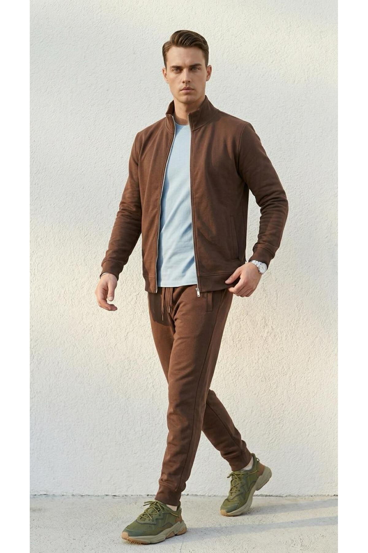 Erkek Eşofman Takımı Slim Fit Dokulu Kumaş Fermuarlı Üst Lastikli Paça Modern Spor Takım — قهوه‌ای TR-198872618 — تصویر 4 از 7