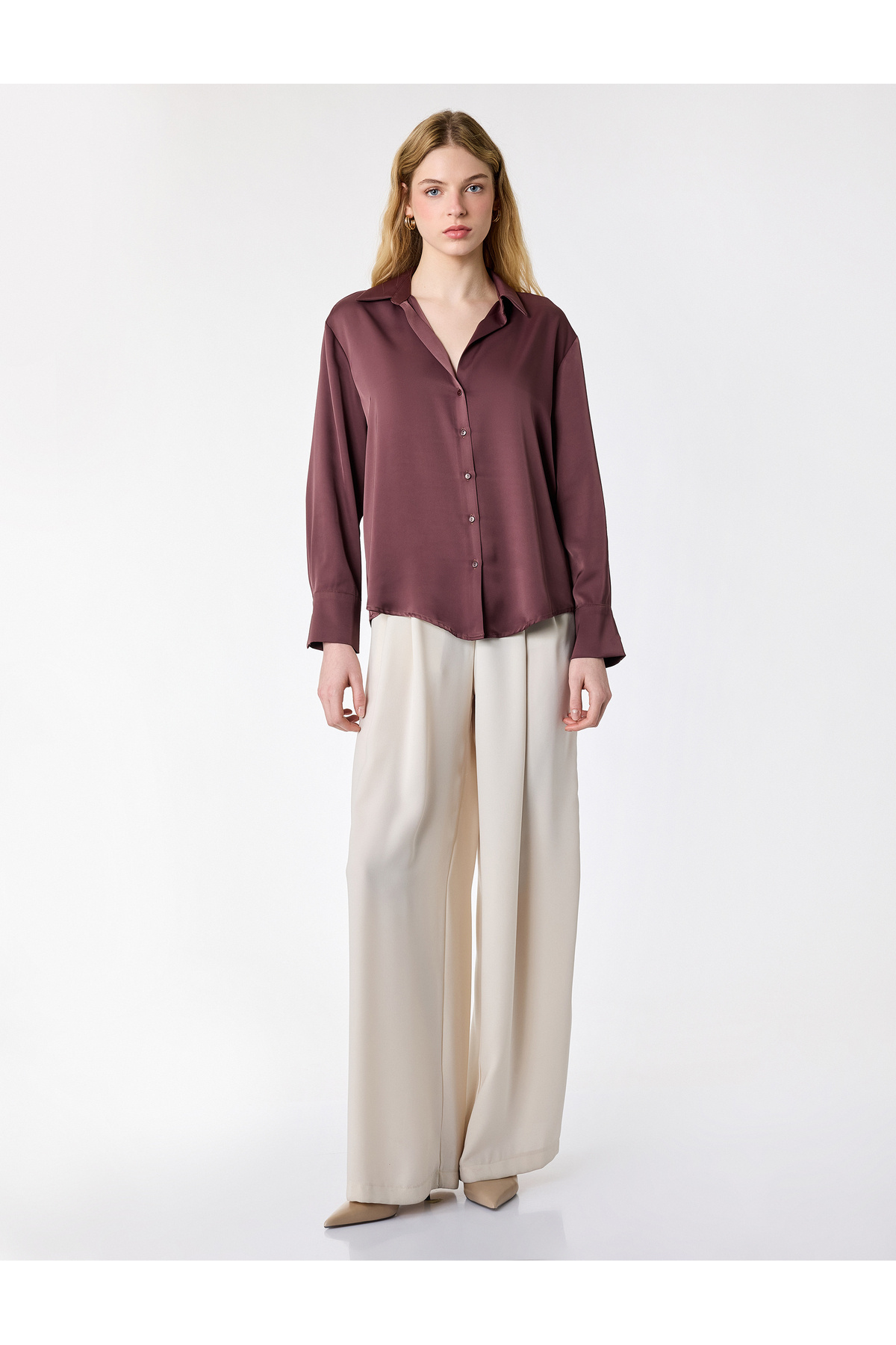 Koton  Klasik Yaka Uzun Kollu Rahat Kalıp Düğmeli Saten Gömlek - Görsel 2