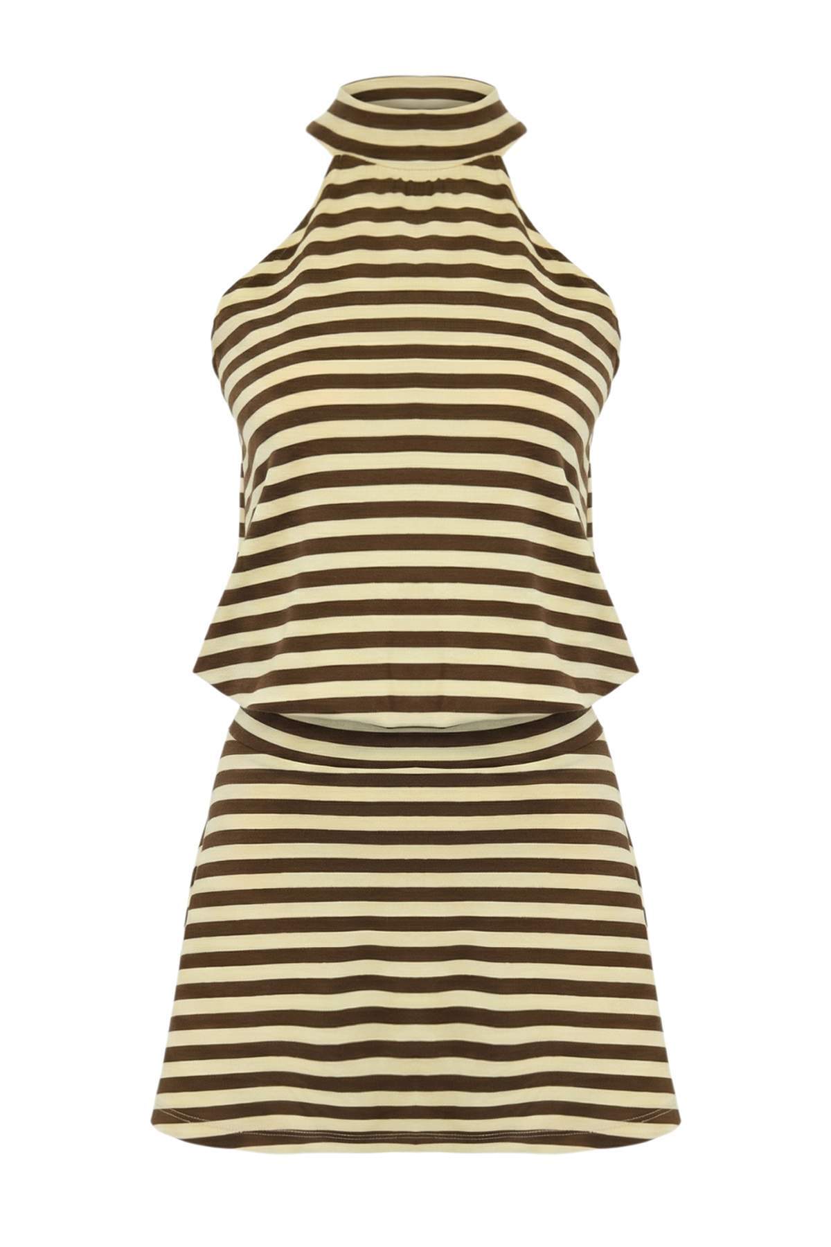 Trendyolmilla  Çok Renkli Çizgili Belden Açılan Halter Yaka Kolsuz Mini Yumuşak Örme Elbise TWOSS26EL00254 - Görsel 6