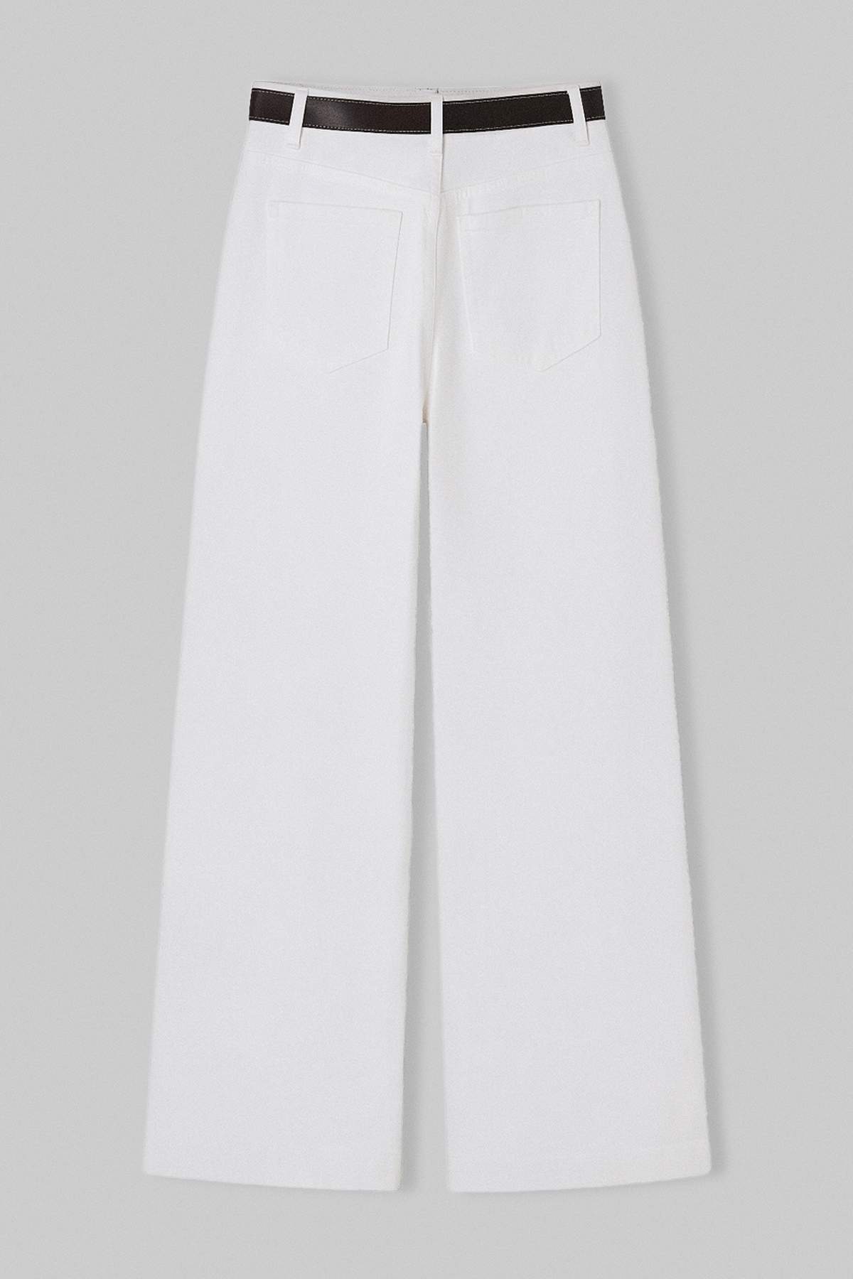 Trendyolmilla  Beyaz Kemerli Yüksek Bel Orta Esnek Wide Leg Jeans TWOSS26JE00211 - Görsel 6