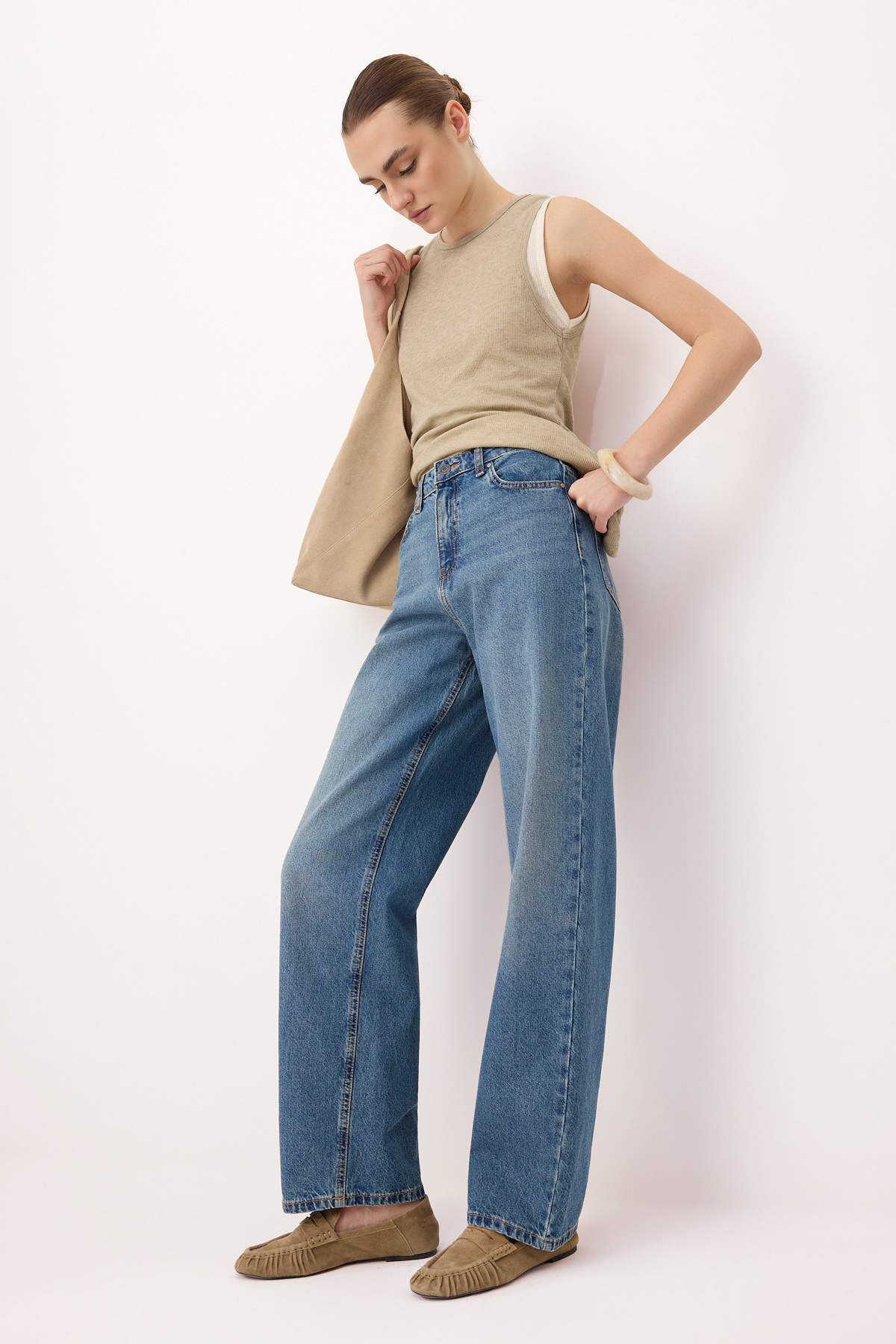 Trendyolmilla  Koyu Mavi Yüksek Bel %100 Pamuk Baggy Jeans TWOSS26JE00205 - Görsel 2