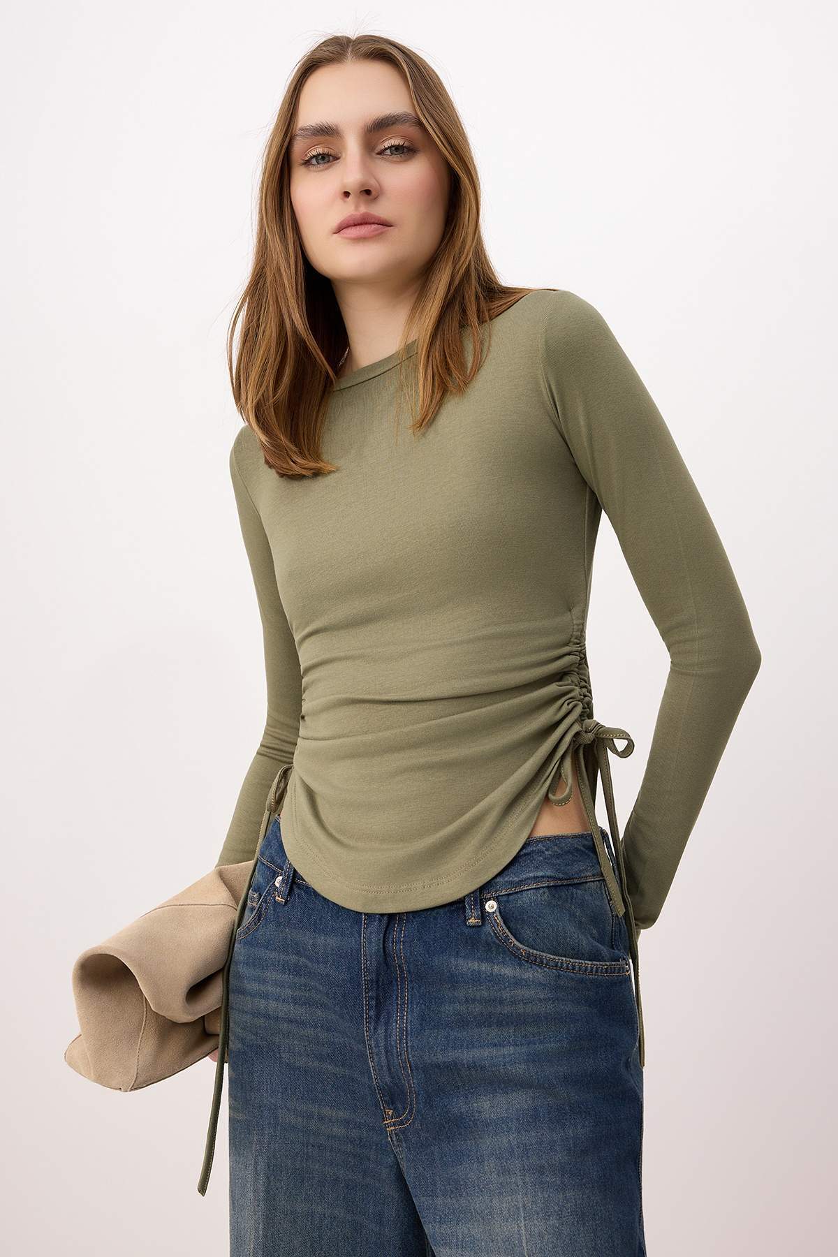 Trendyolmilla Haki Fitted/Vücuda Oturan Uzun Kollu Büzgü Detaylı Yumuşak Örme Bluz TWOSS26BZ00751
