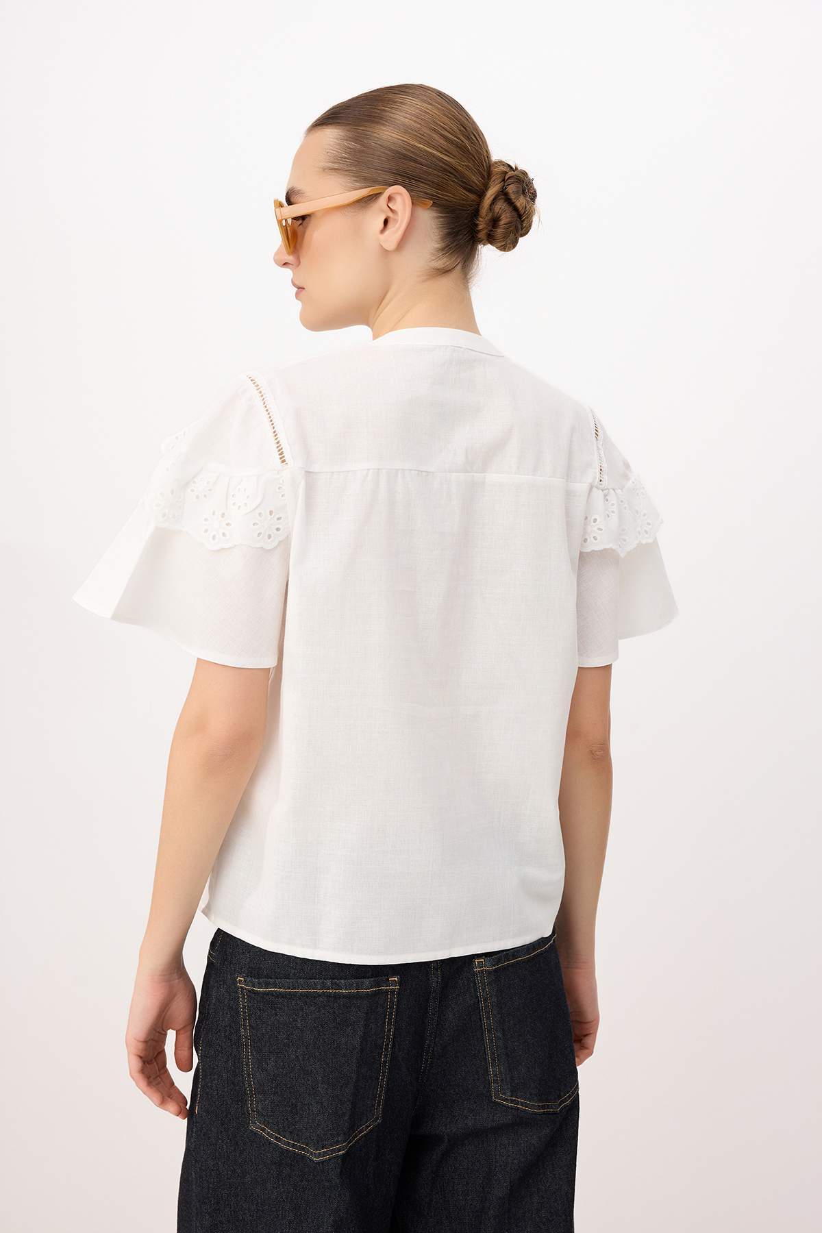 Trendyolmilla  Beyaz Dantel Garnili Pamuklu Gömlek TWOSS26GO00083 - Görsel 4