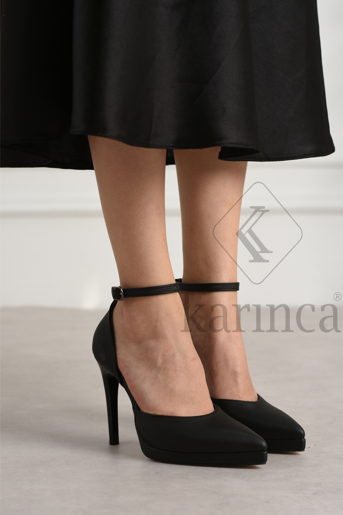 Siyah Stiletto