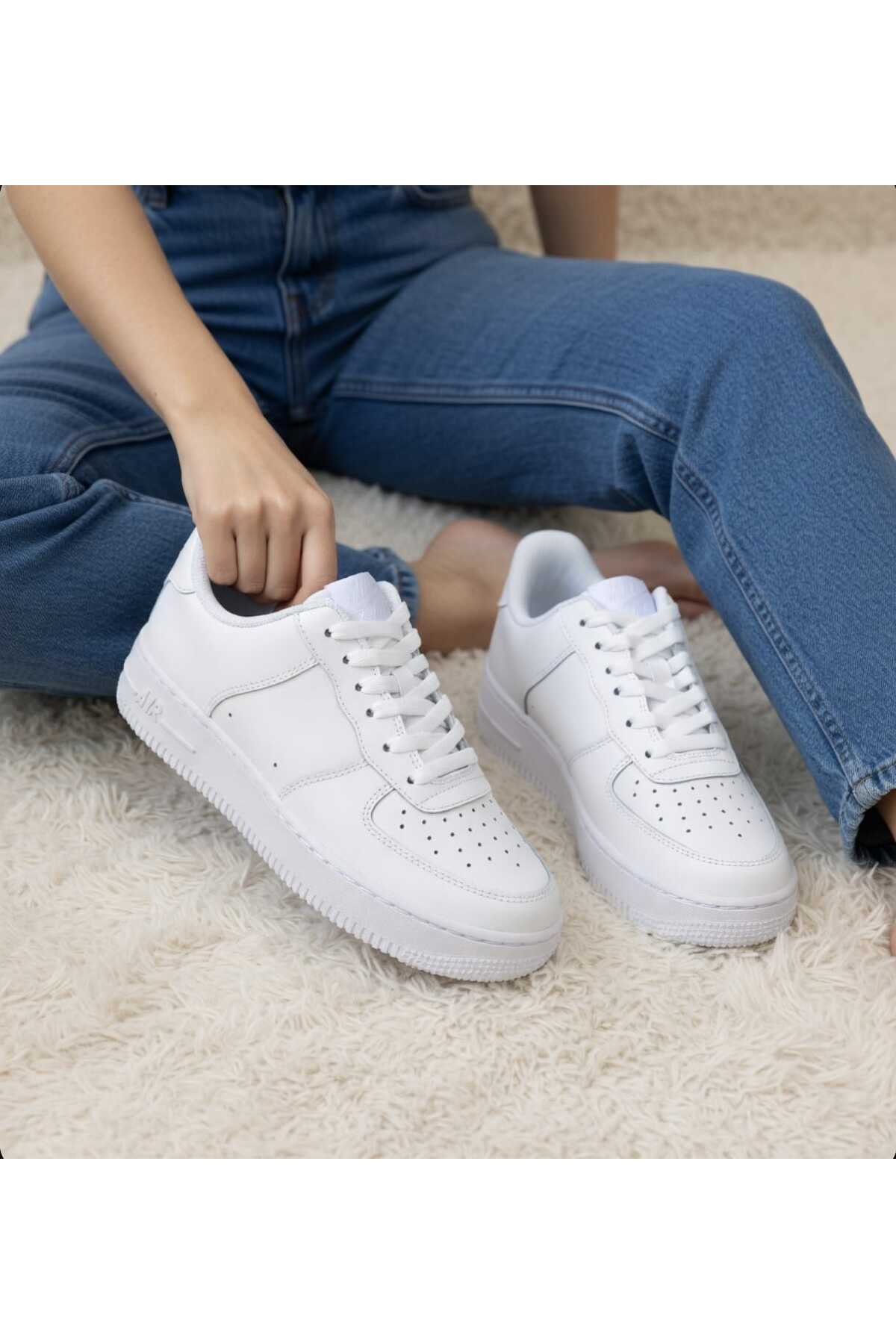 WEBORN  Kadın Günlük Kalın Taban Sneakers Bağcıklı Beyaz Rahat Model Yürüyüş Ayakkabısı
