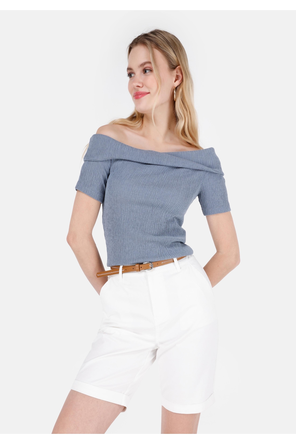 تیشرتزنانهColin'sآبی سرمه‌ای