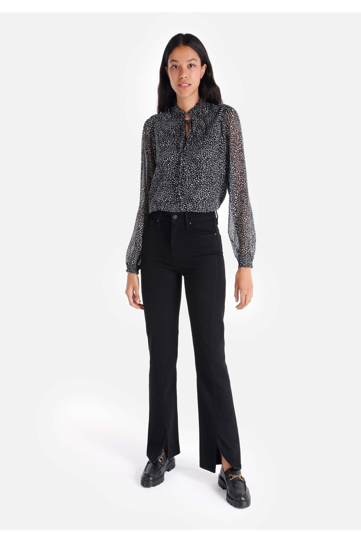 Regular Fit Yüksek Bel Yırtmaçlı Paça Kadın İndigo Jean Pantolon