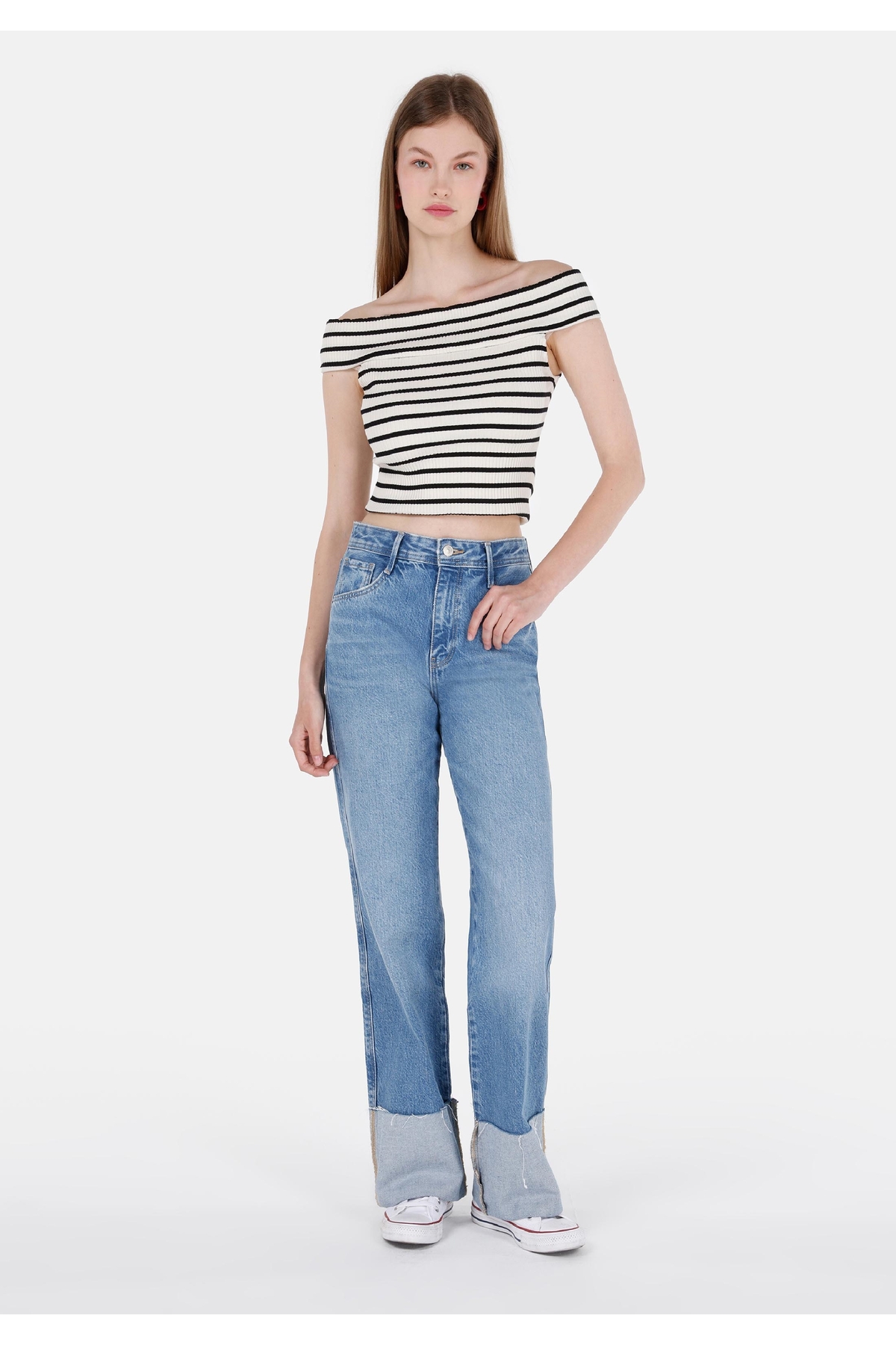 Straight Fit Yüksek Bel Düz Paça Kadın Denim Jean Fermuarlı Pantolon