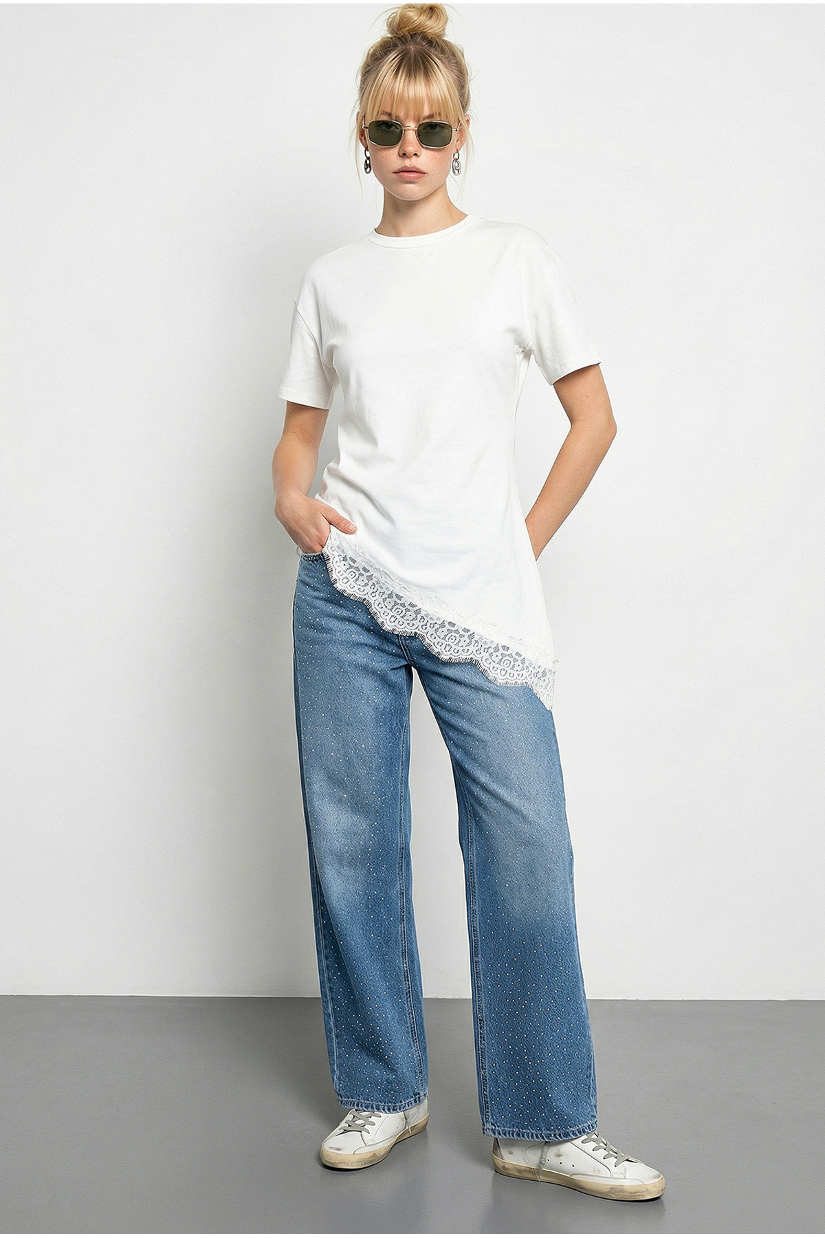 Women's Lace Detailed Asymmetrical Cut Short Sleeve T-Shirt 1078 60286069