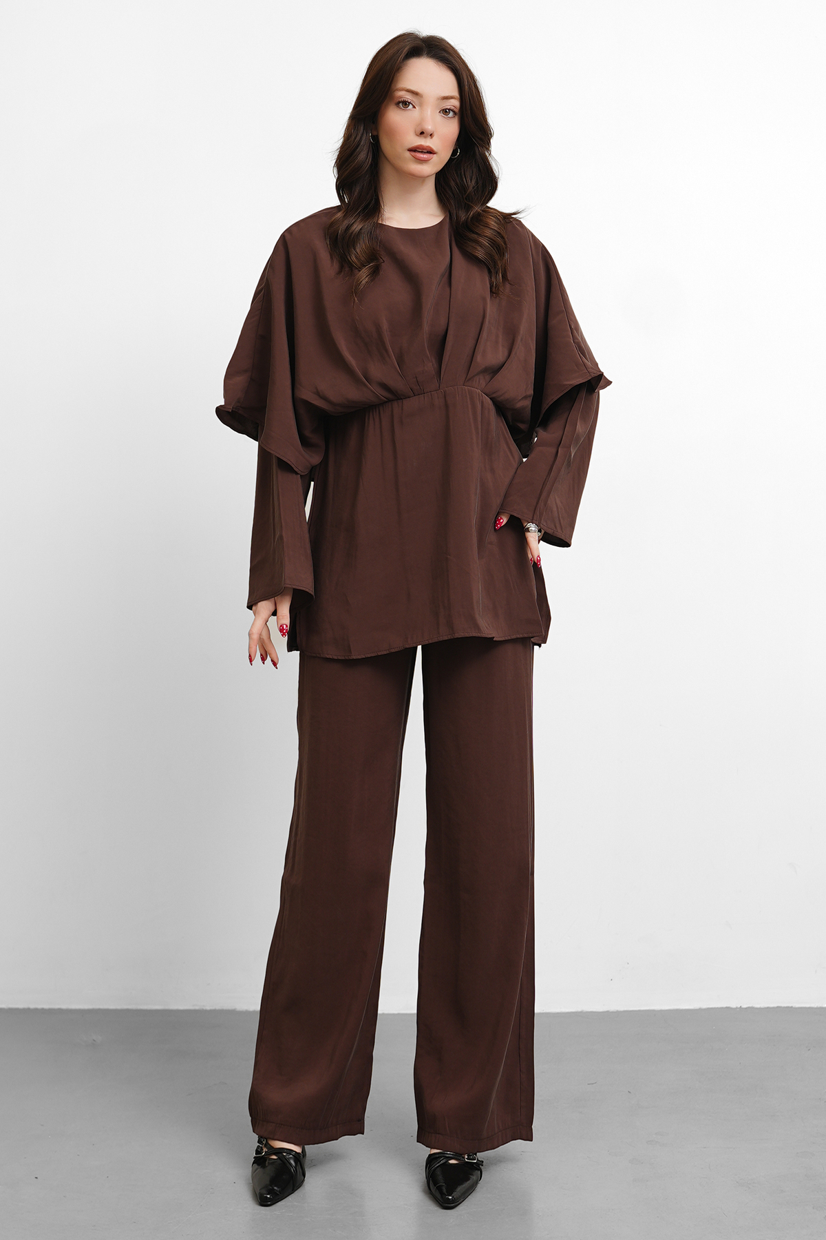 Molly Nelly Women's Pleated Blouse Pants Seasonal Suit