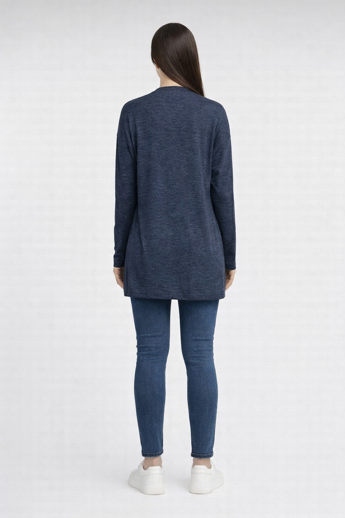 Neden Tekstil  Kadın Kısa İnce Triko Hırka – Rahat Kesim, Şık ve Hafif - Görsel 2