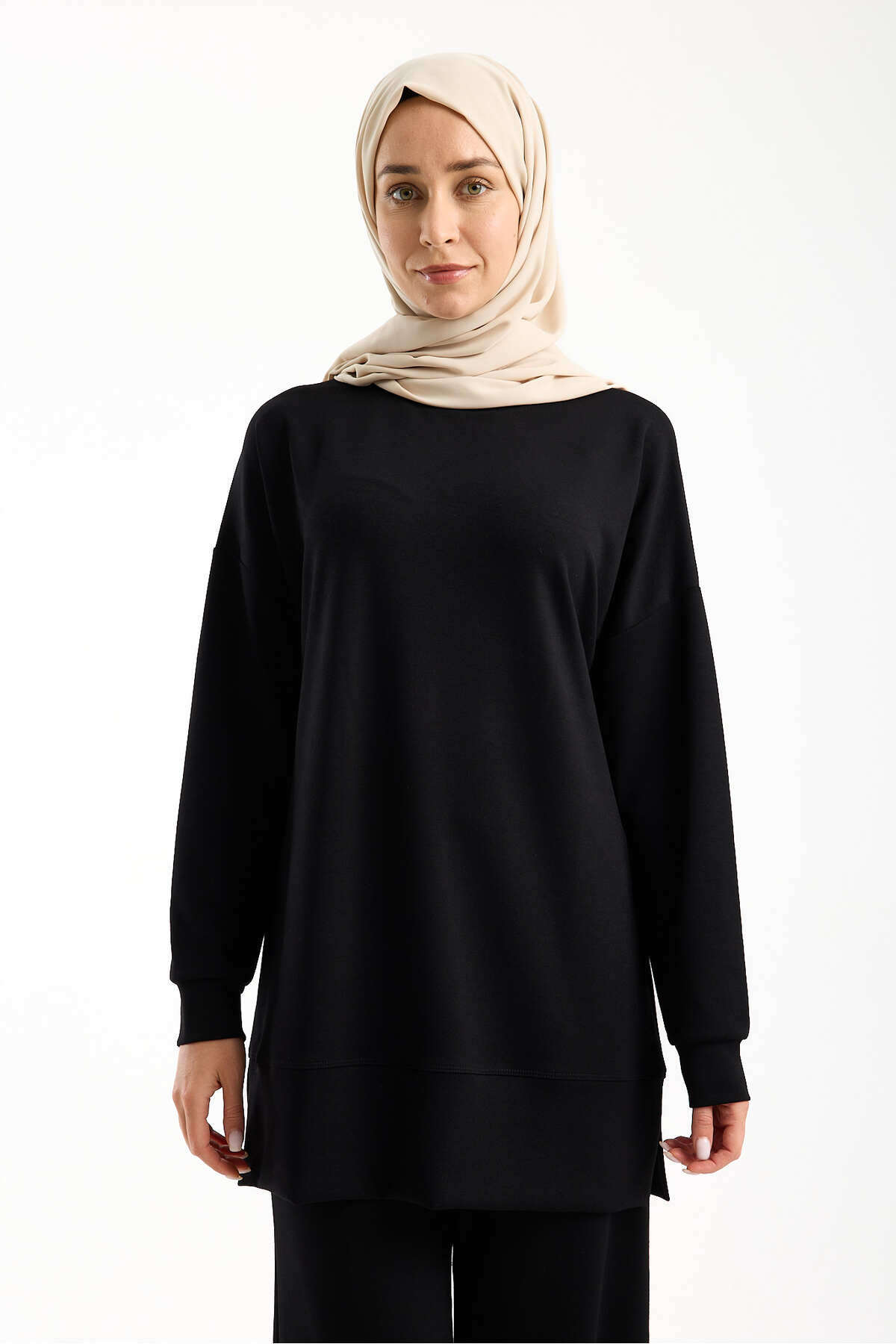 Kadın Premium Modal Kumaş Basic Tunik Takım – Rahat Kesim İkili Tesettür Takım - Siyah