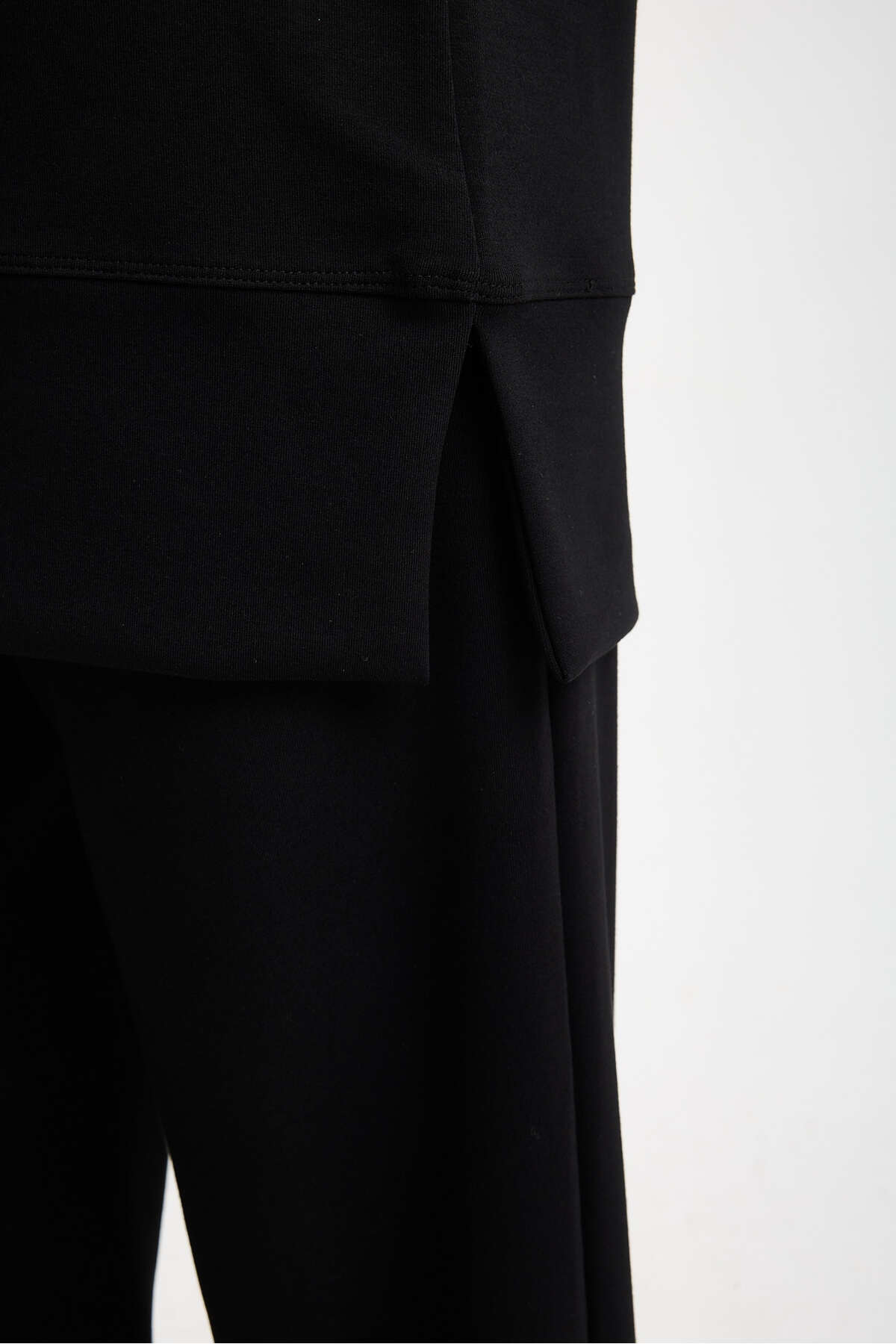 Kadın Premium Modal Kumaş Basic Tunik Takım – Rahat Kesim İkili Tesettür Takım - Siyah