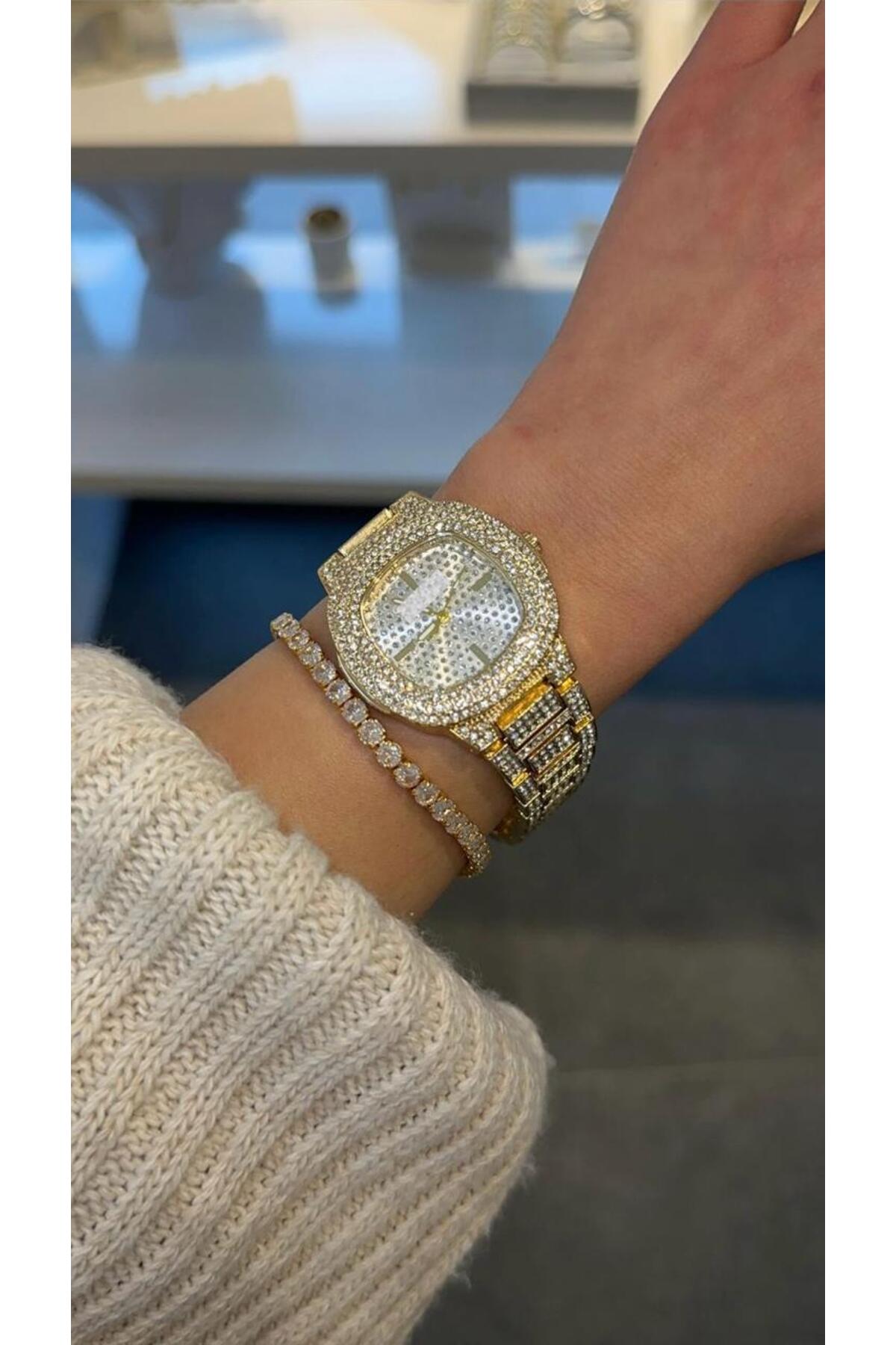 GLARE JEWELRY CO İçi Beyaz Detaylı Lüks Full Zirkon Taşlı Yuvarlak Kadran Gold Kordon Paslanmaz Çelik Kadın Kol Saati görsel 2