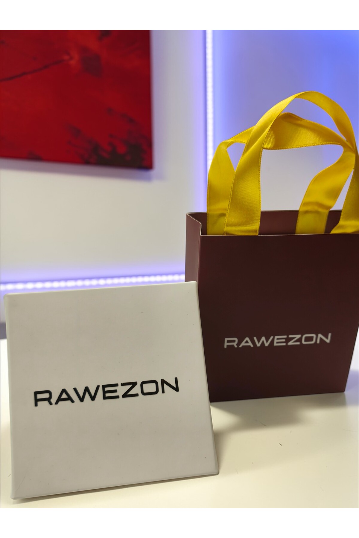 RAWEZON Kutulu Çantalı Kırmızı Kiraz Set-Prinç Kolye ve Küpe Sevgiliye Hediye Arkaşada Eşinize Doğum Günü fotoğrafı 4 (önizleme)
