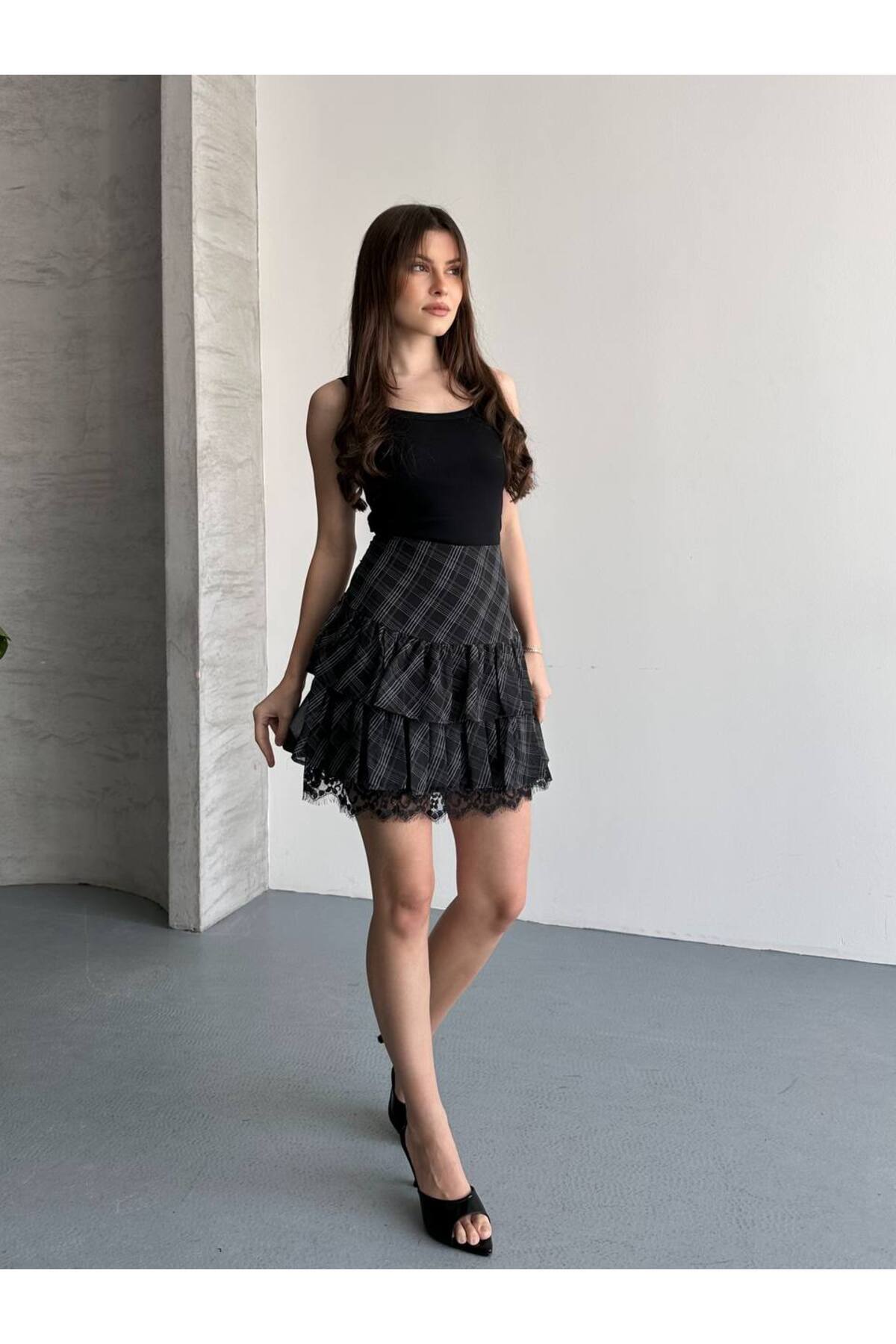İLKCET MODA Pitikare Siyah Desenli Şifon Katlı Kadın Mini Etek görsel 3