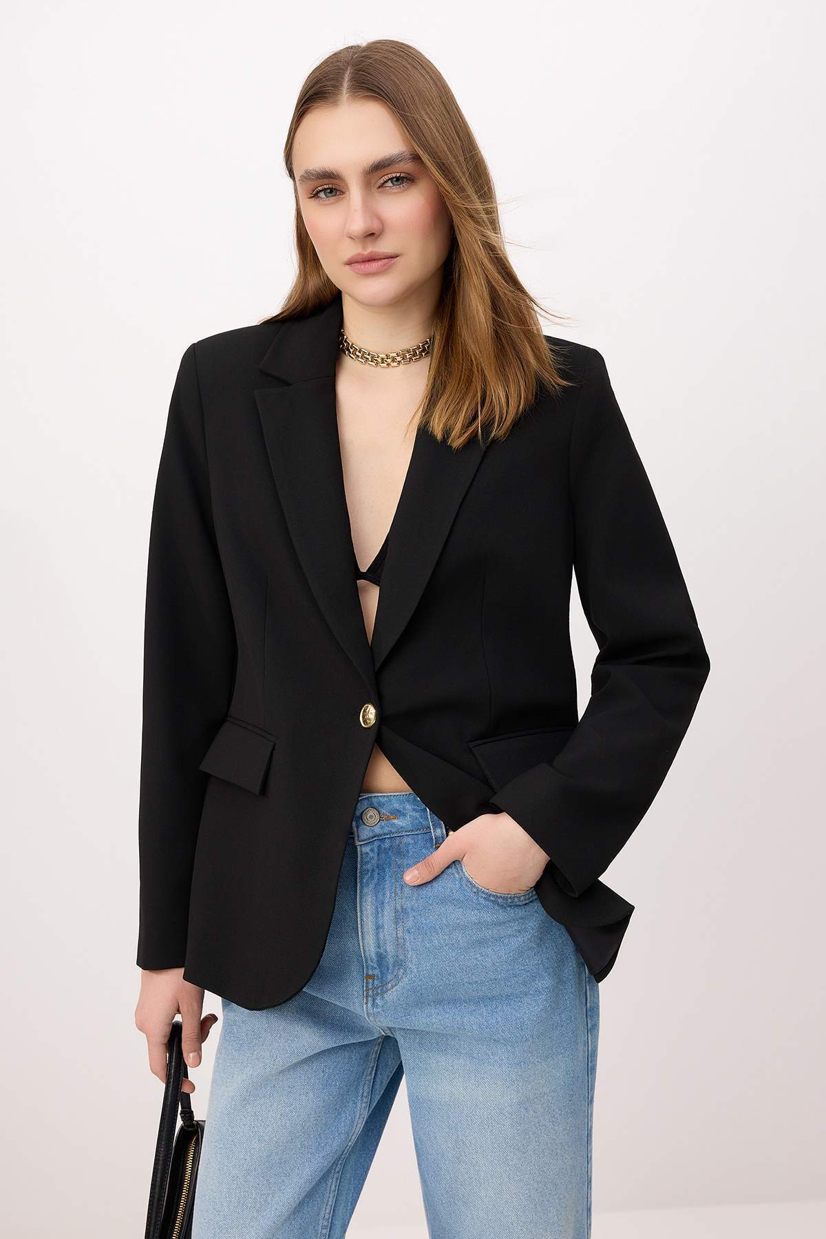 Trendyolmilla Siyah Aksesuar Düğmeli Regular/Normal Kalıp Dokuma Blazer Ceket TWOSS26BC00020