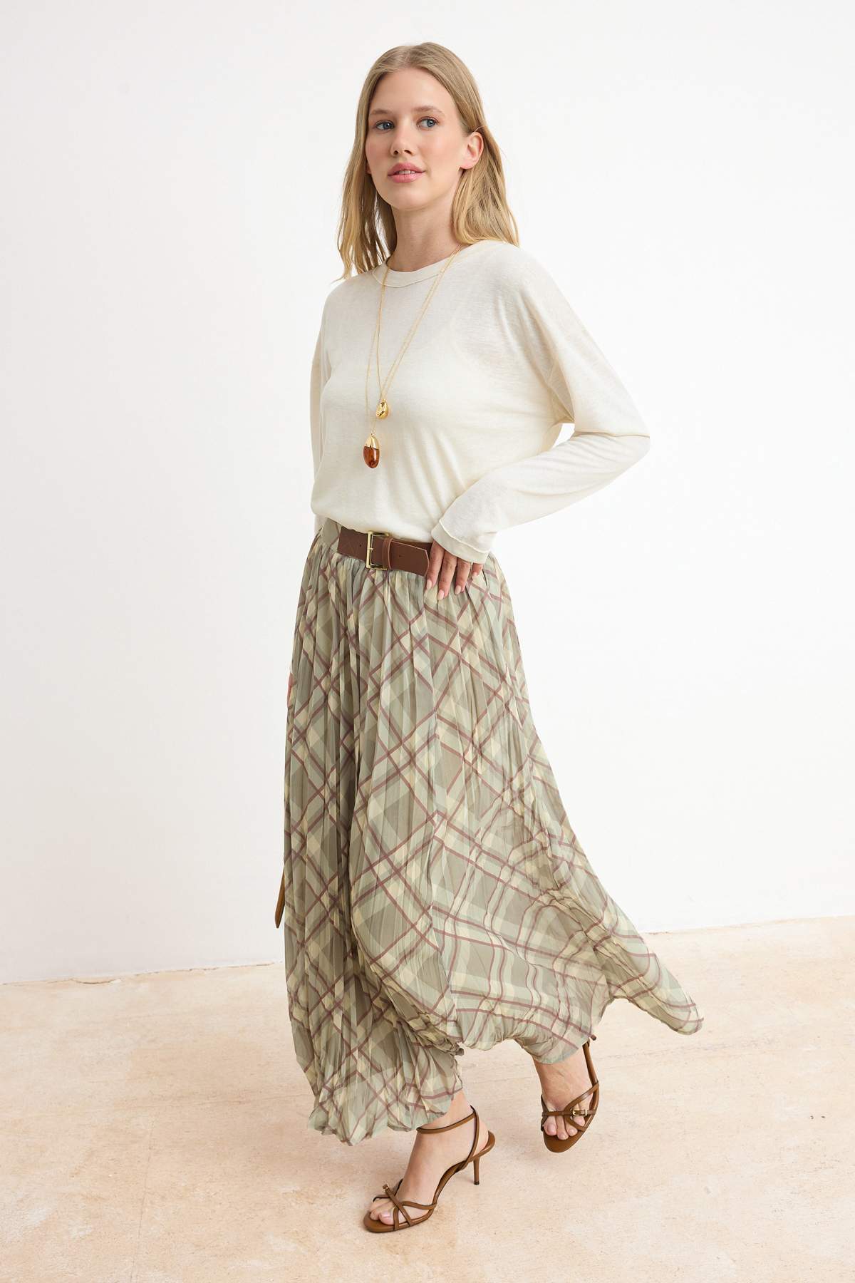 Trendyolmilla  Çok Renkli Astarlı Ekose / Kareli Dokuma Kemer Detaylı Etek TCTSS26EE00013 - Görsel 2