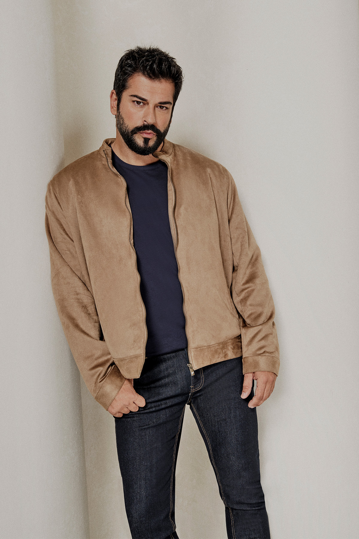 AC&Co / Altınyıldız Classics  Erkek Bej Standart Fit Normal Kesim Dik Yaka Süet Ceket Mont