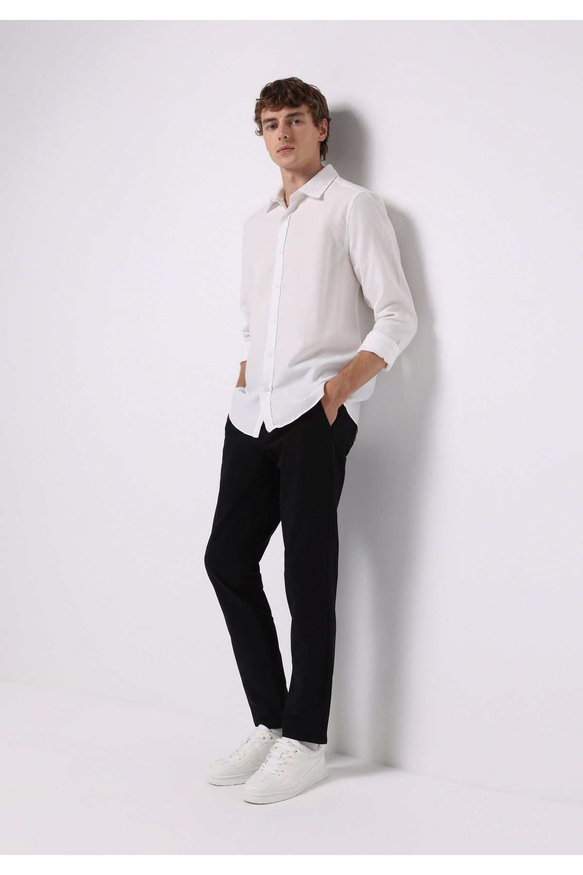 Slim Fit Orta Bel Düz Paça Erkek Siyah Düğmeli Pantolon