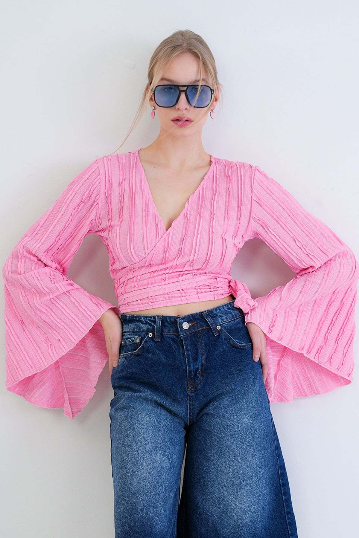 Women's Pink Double Breasted Collar Spanish Sleeve Crop Blouse Alc-X15427