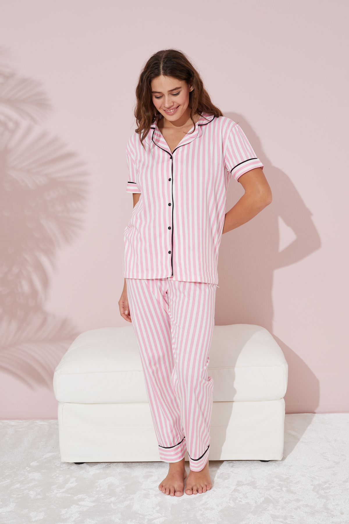 Siyah İnci Pembe Beyaz Çizgili Düğmeli Biyeli Örme Pijama Takım fotoğrafı 2 (önizleme)