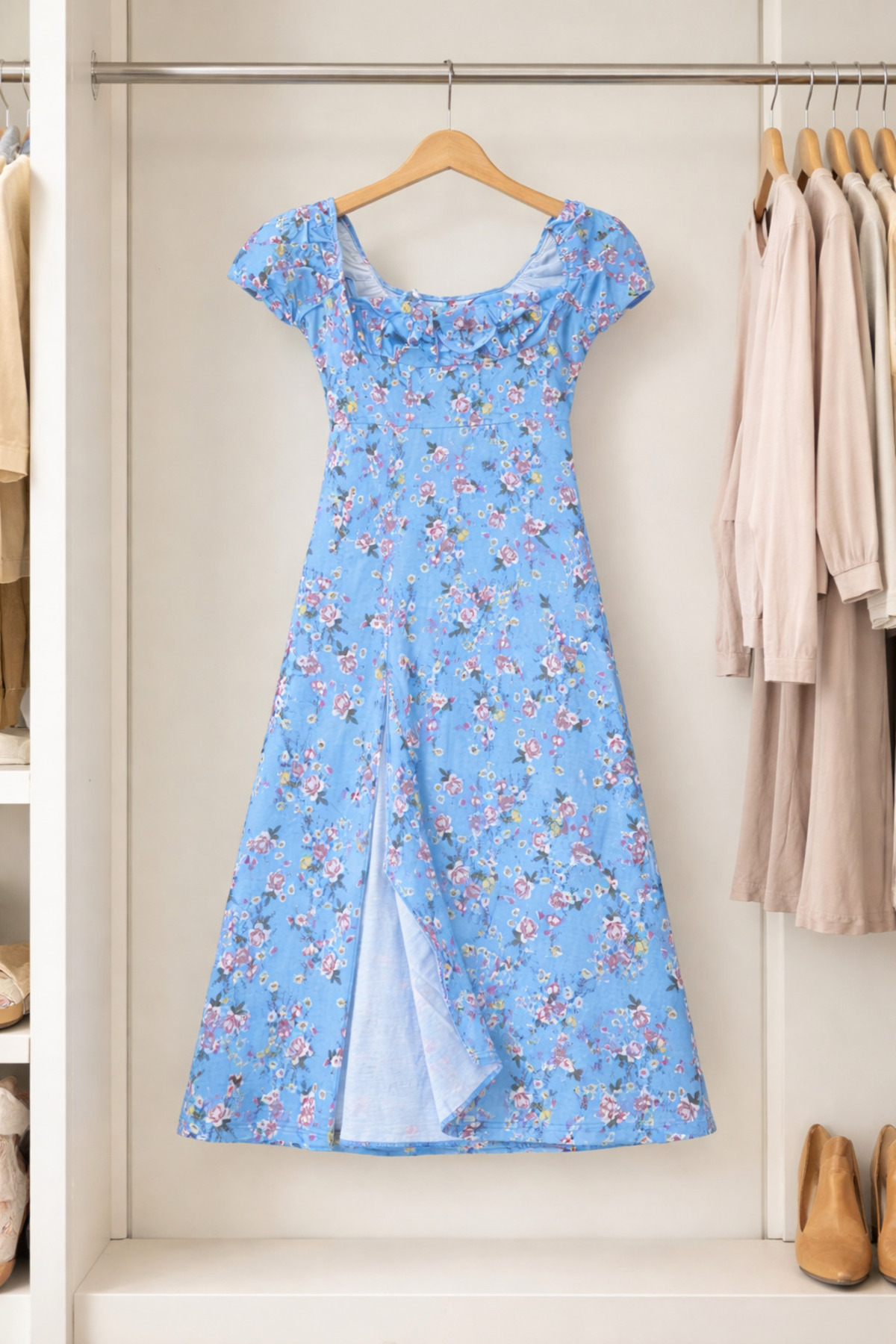 Blaues und pinkes geblümtes Midikleid mit Schlitz - Görsel 5