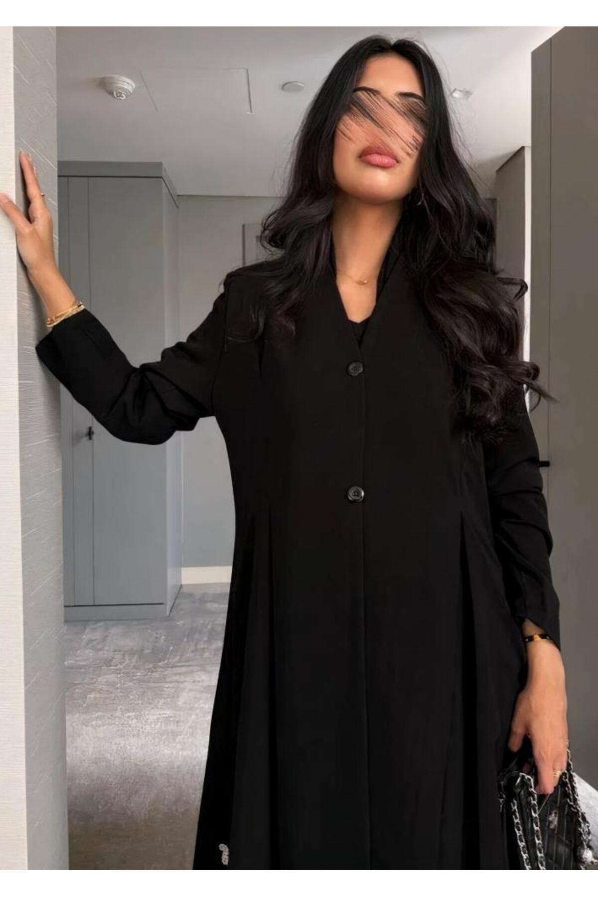 عبايه لمار على كسرات امام وخلف بليزر كم عادي على ز...