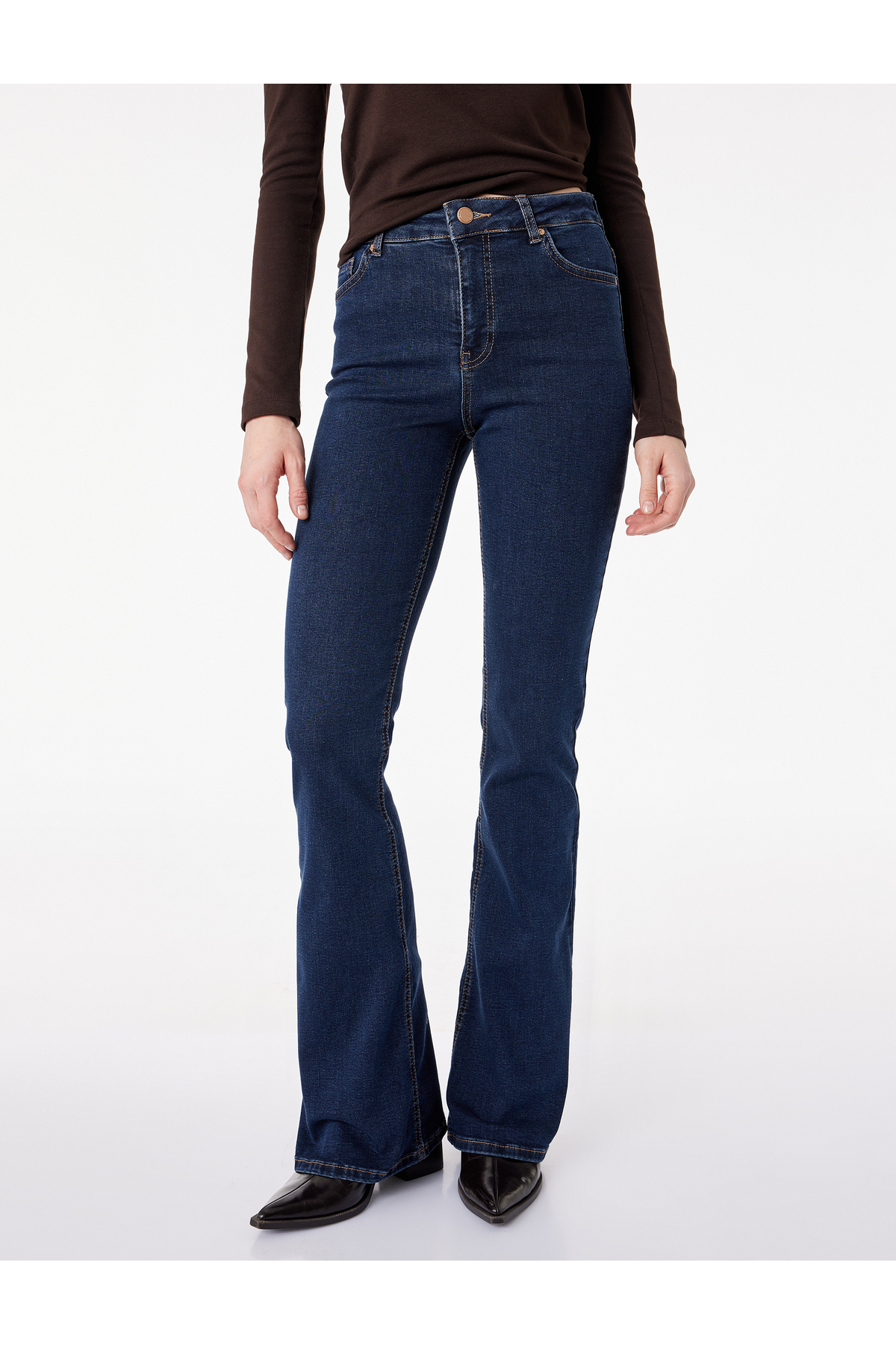 Koton  Dar Kalıp Yüksek Bel Düğmeli Cepli İspanyol Paça Denim Pantolon - Flare Jean - Görsel 3