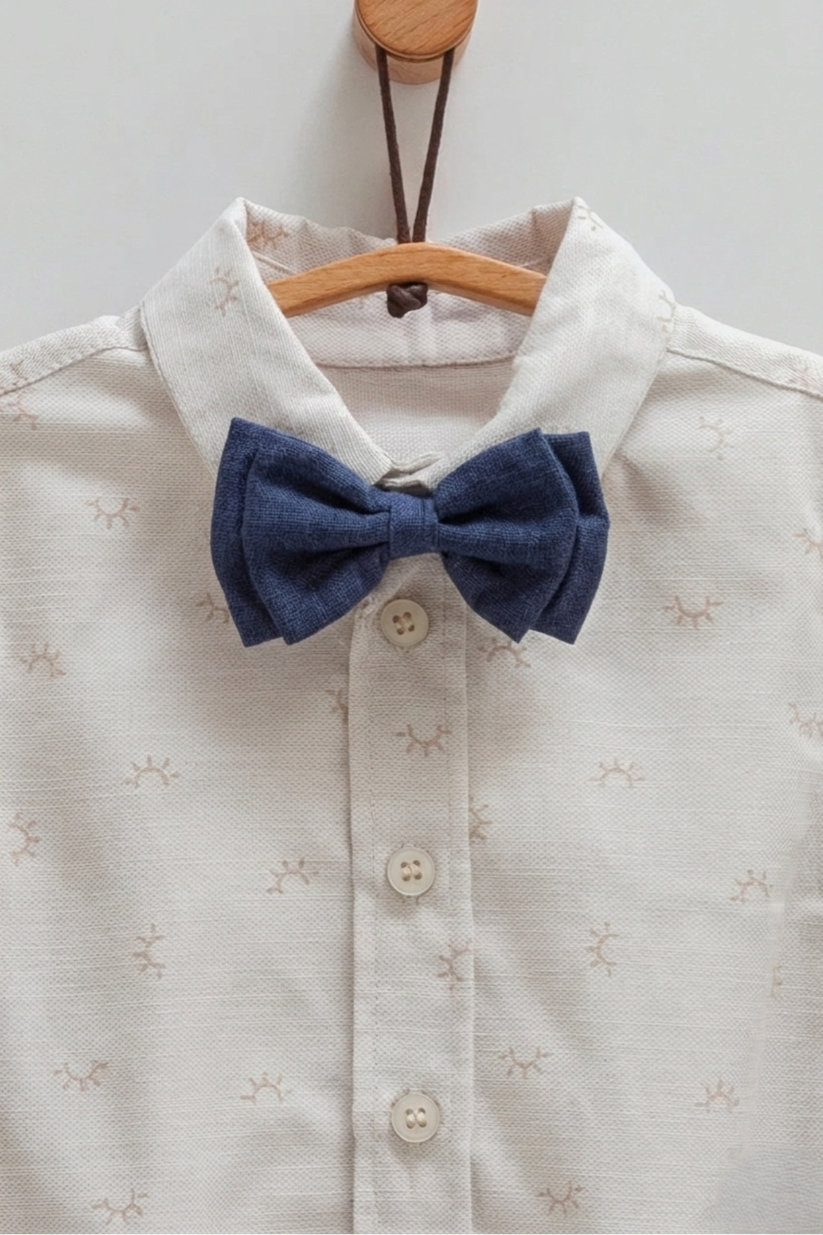 Caramell BEBEK ALTTAN ÇITÇITLI GÖMLEK PAPYONLU (ÇIKARILABİLİR PAPYON) BEJ RENK fotoğrafı 3 (önizleme)